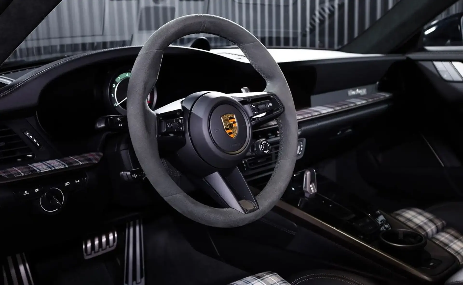Porsche 992 — photo 5