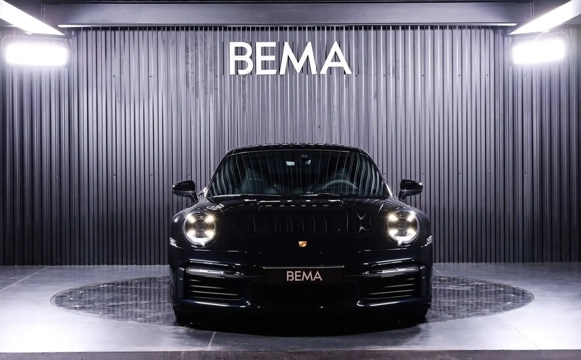 Porsche 992 — photo 2