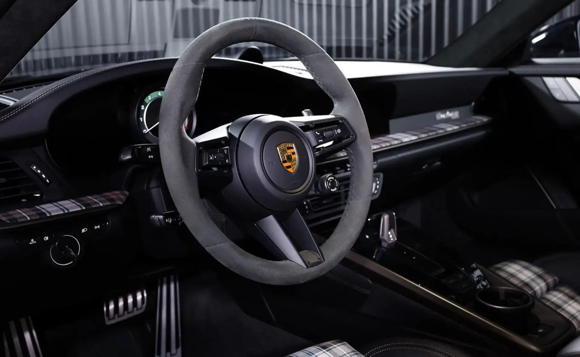 Porsche 992 — photo 5