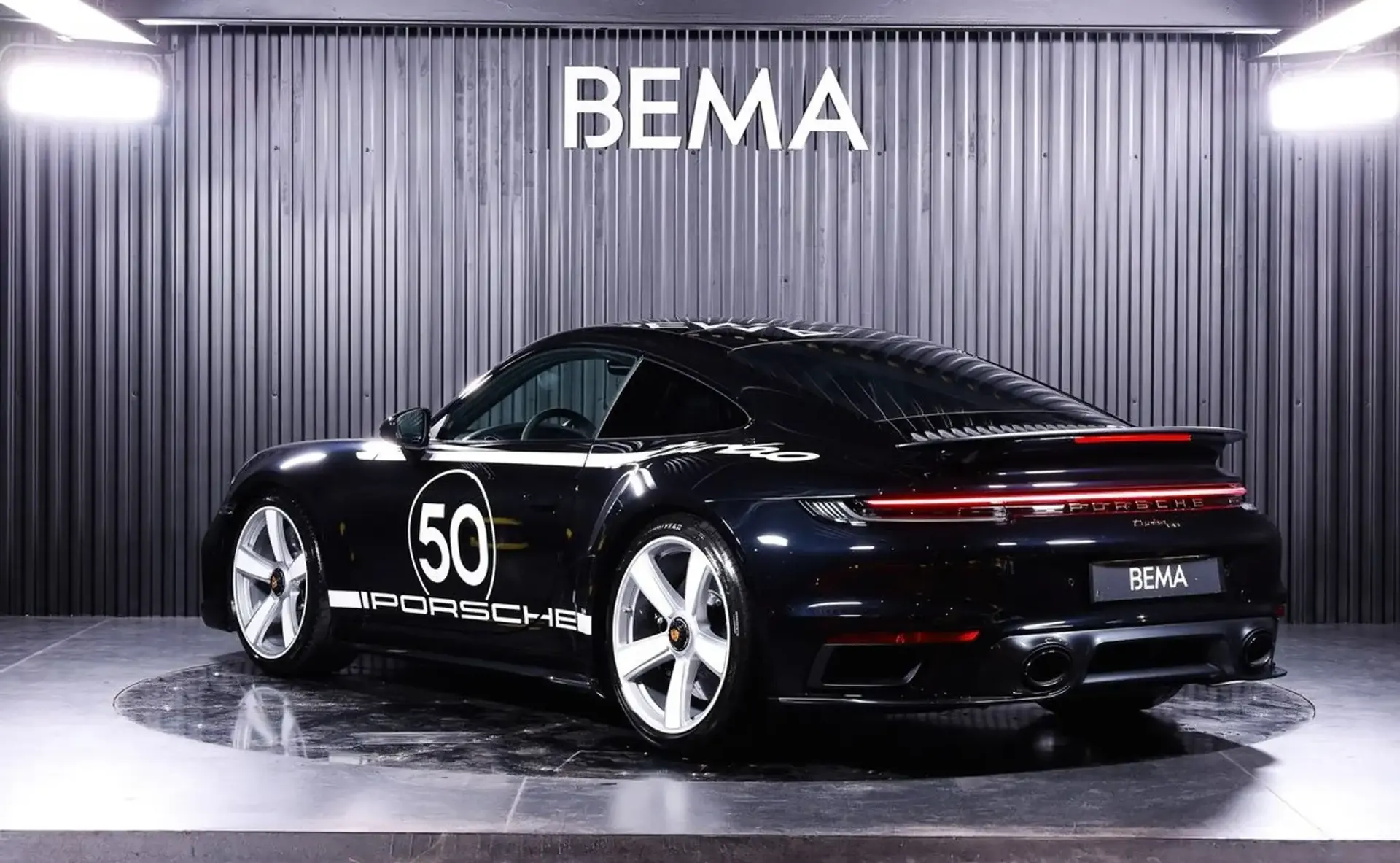 Porsche 992 — photo 3