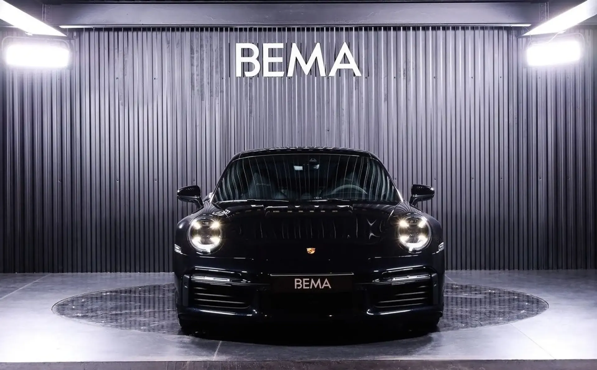 Porsche 992 — photo 2