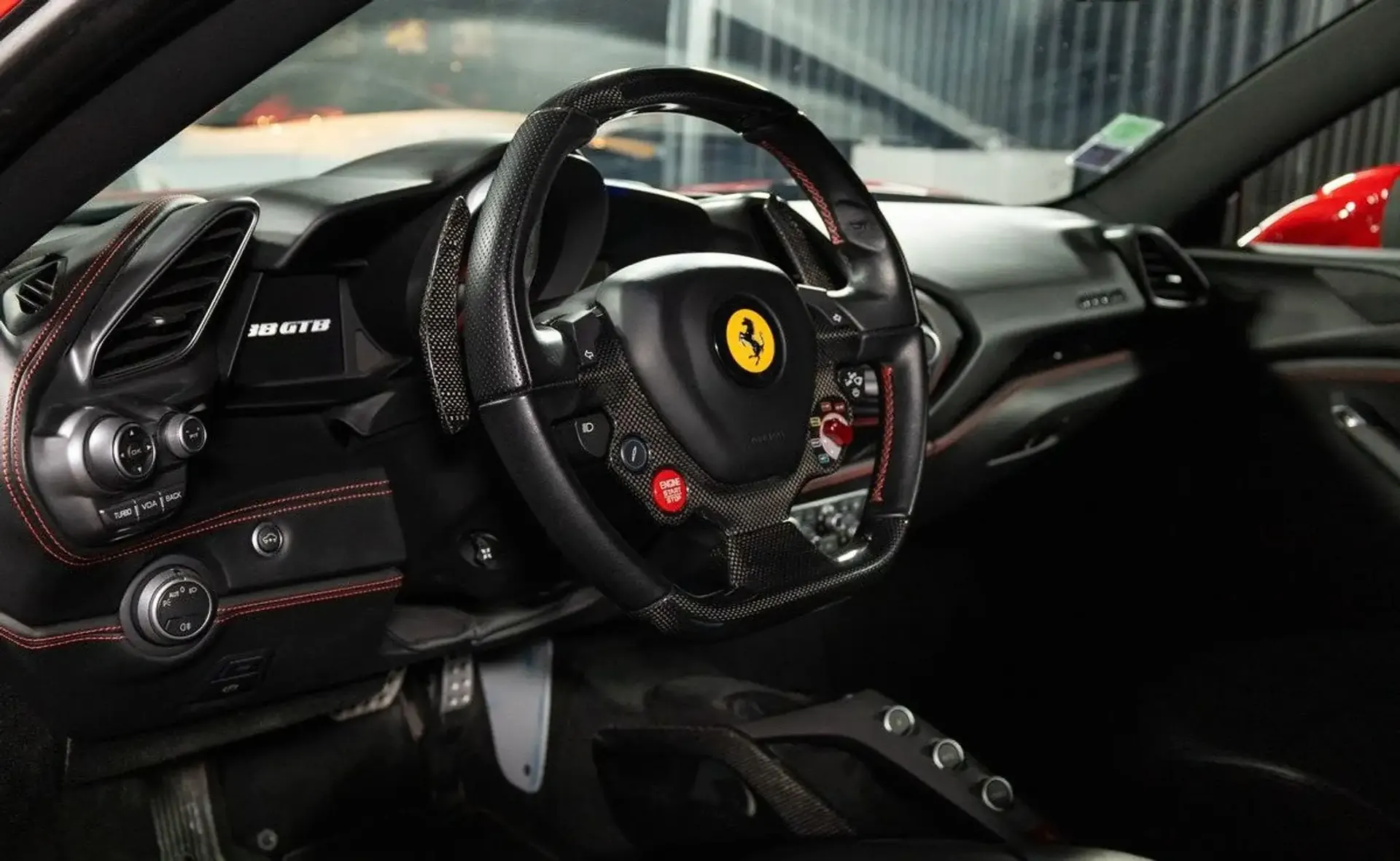 Ferrari 488 — photo 5