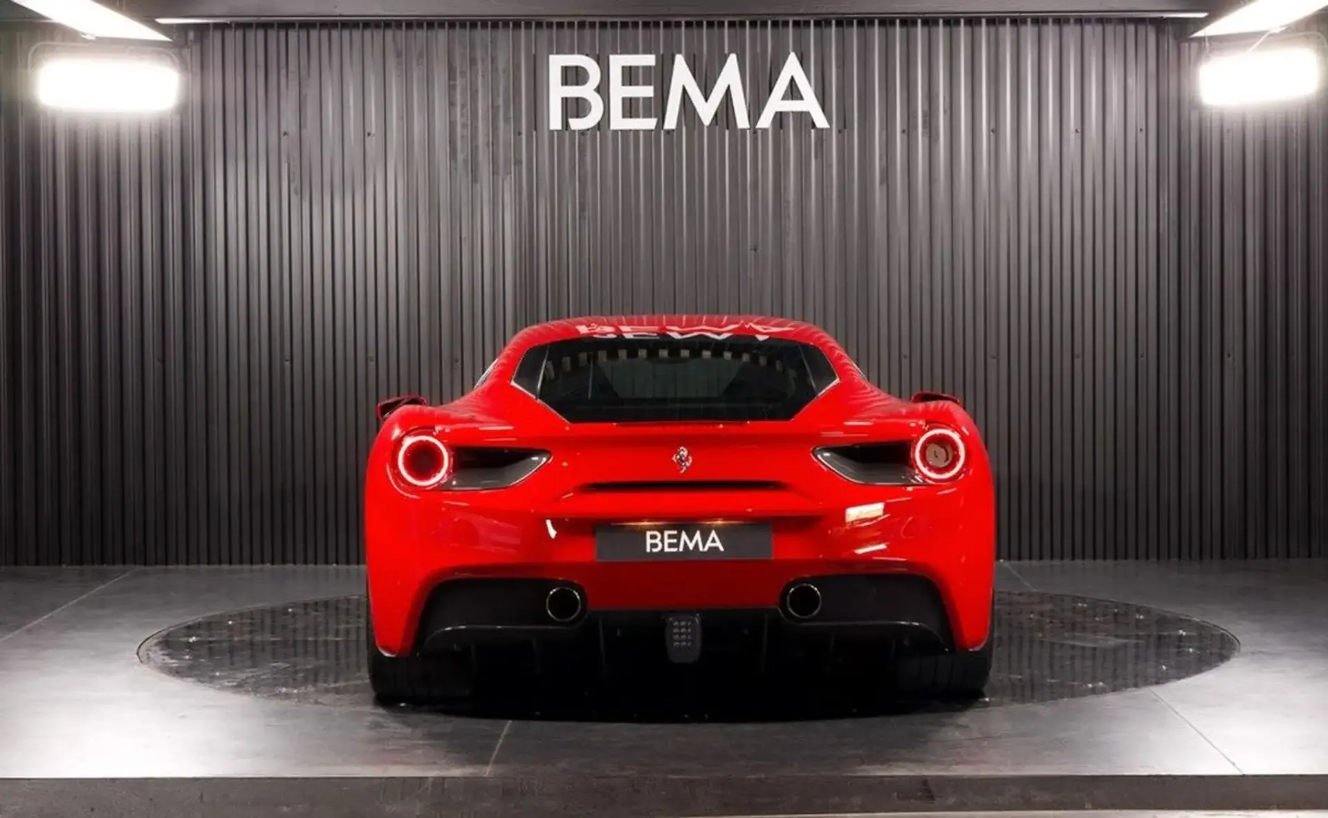 Ferrari 488 — photo 4