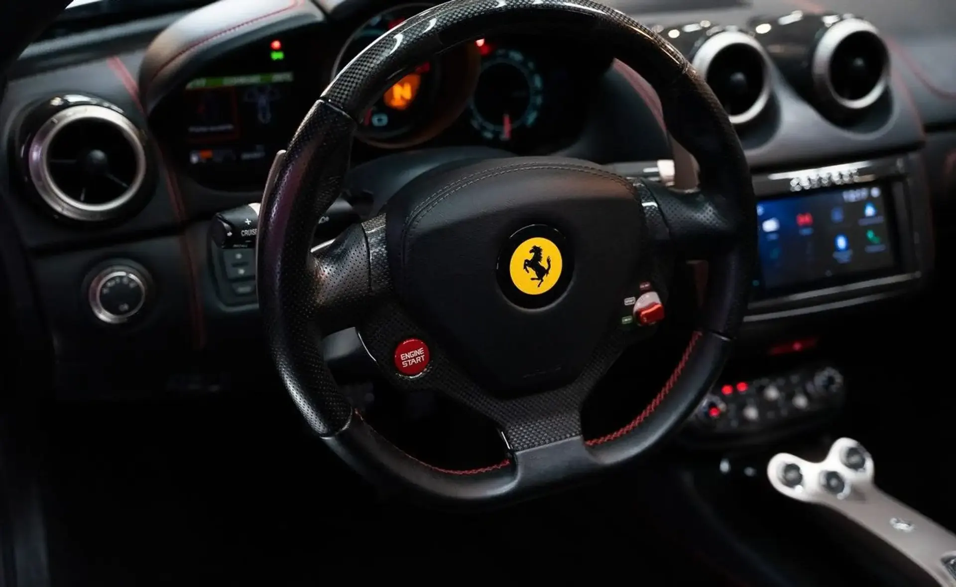 Ferrari California — photo 9