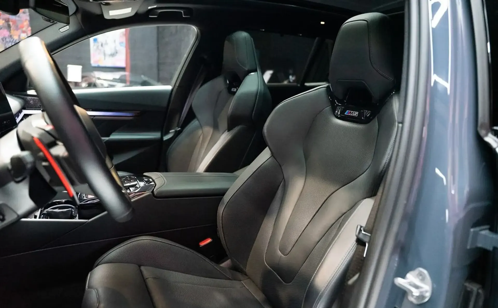 BMW M5 — photo 5