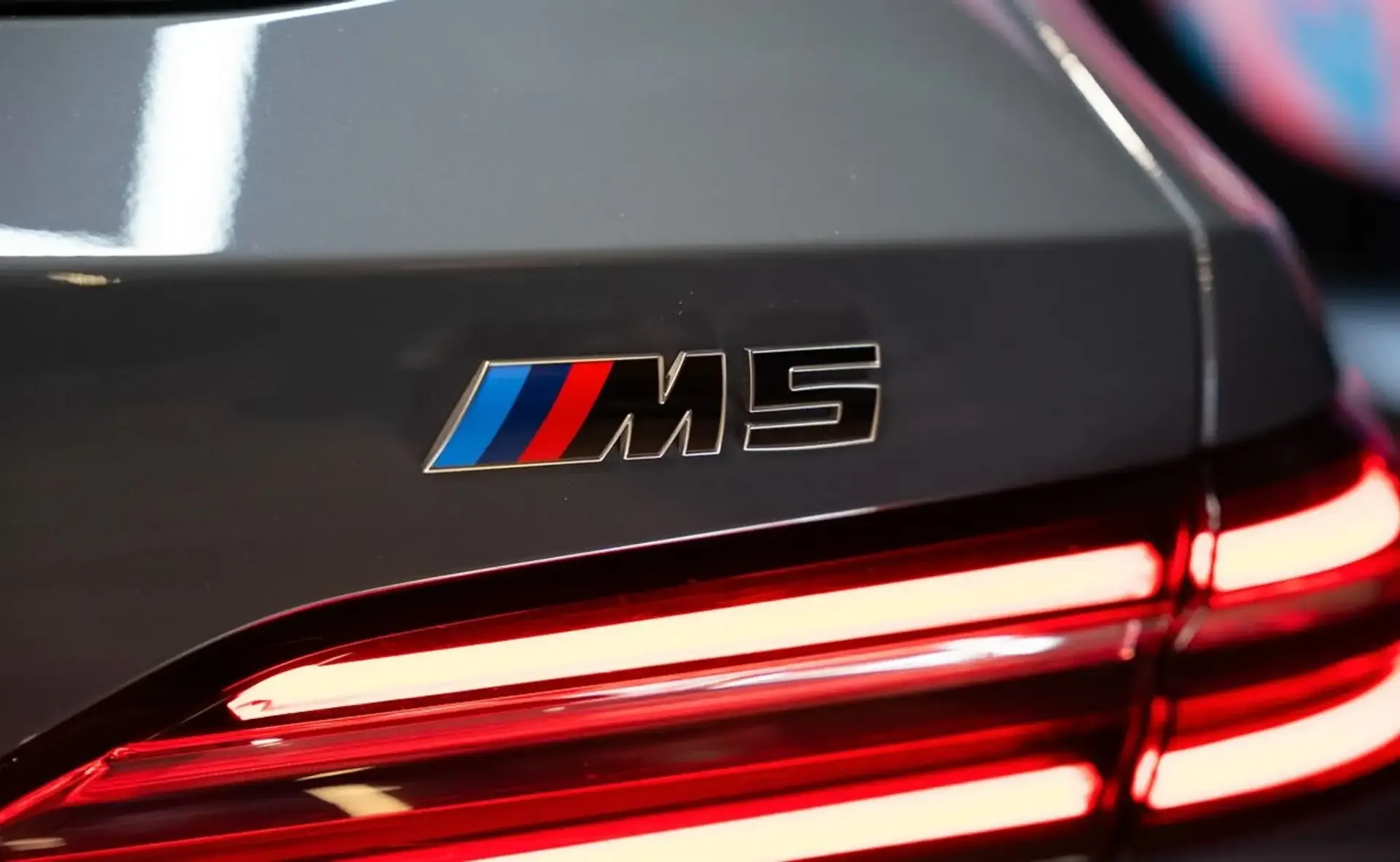 BMW M5 — photo 7