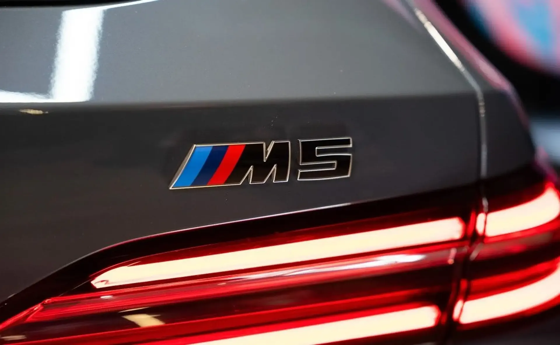 BMW M5 — photo 7