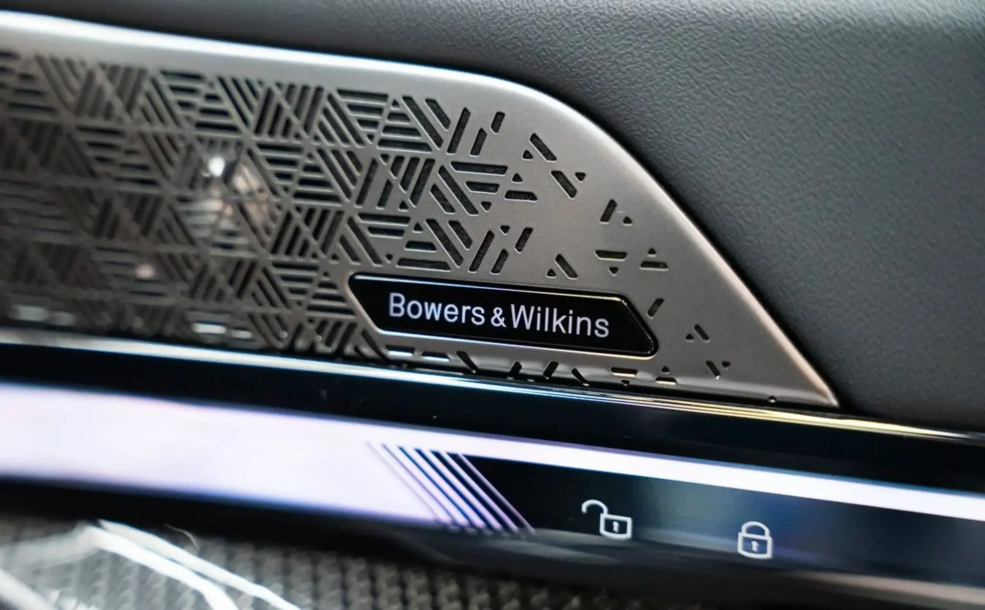 BMW M5 — photo 6