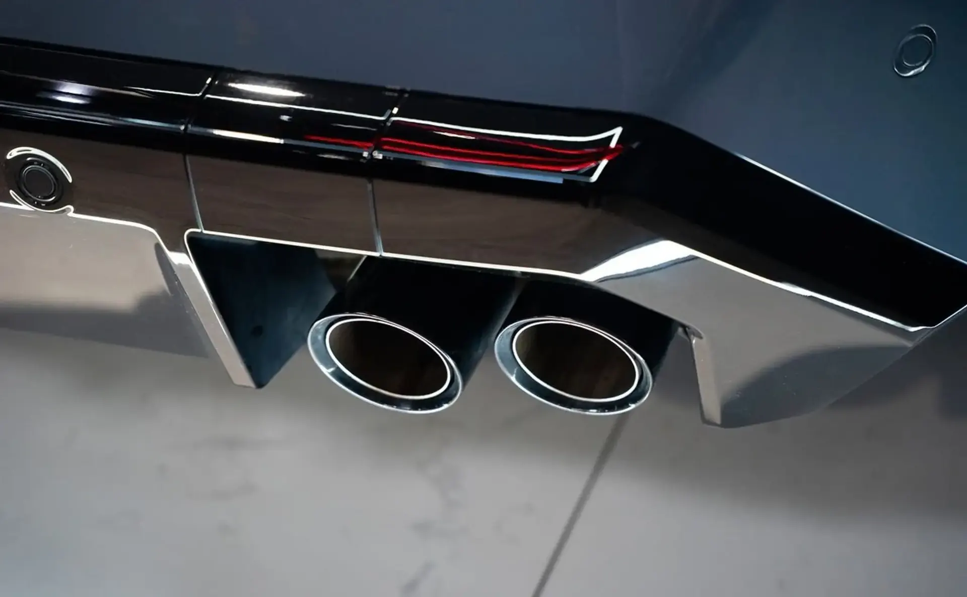 BMW M5 — photo 8