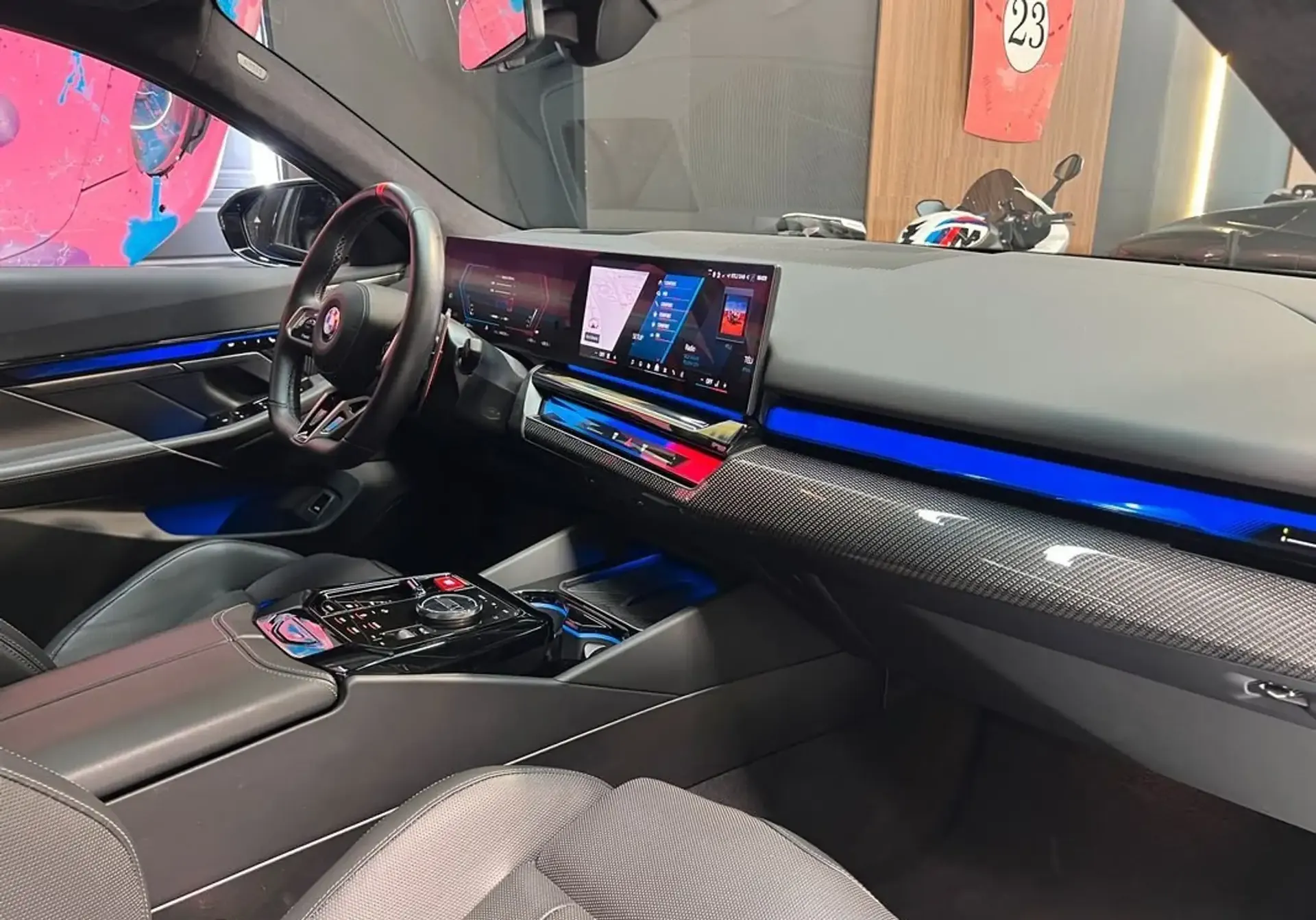 BMW M5 — photo 12