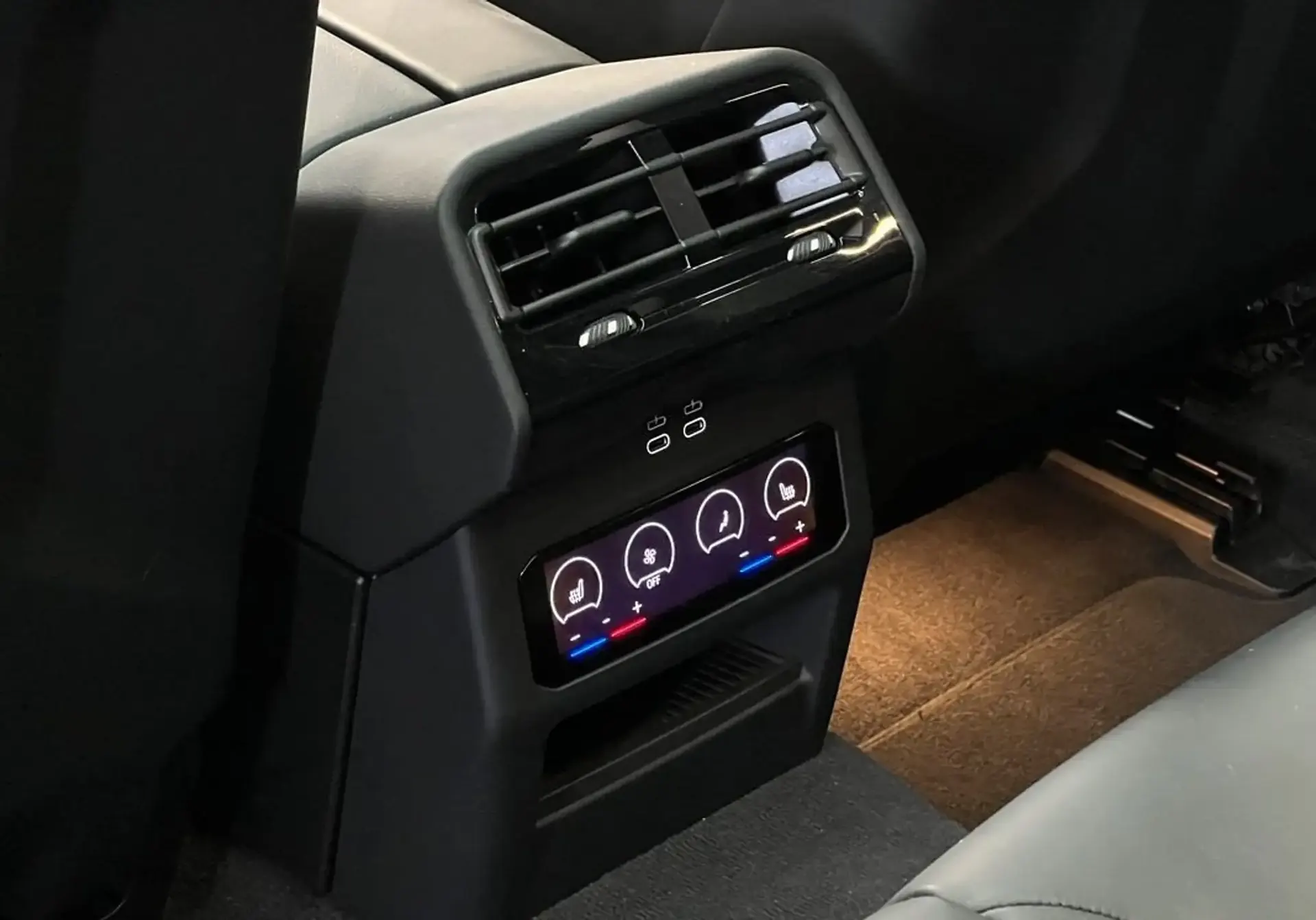 BMW M5 — photo 15