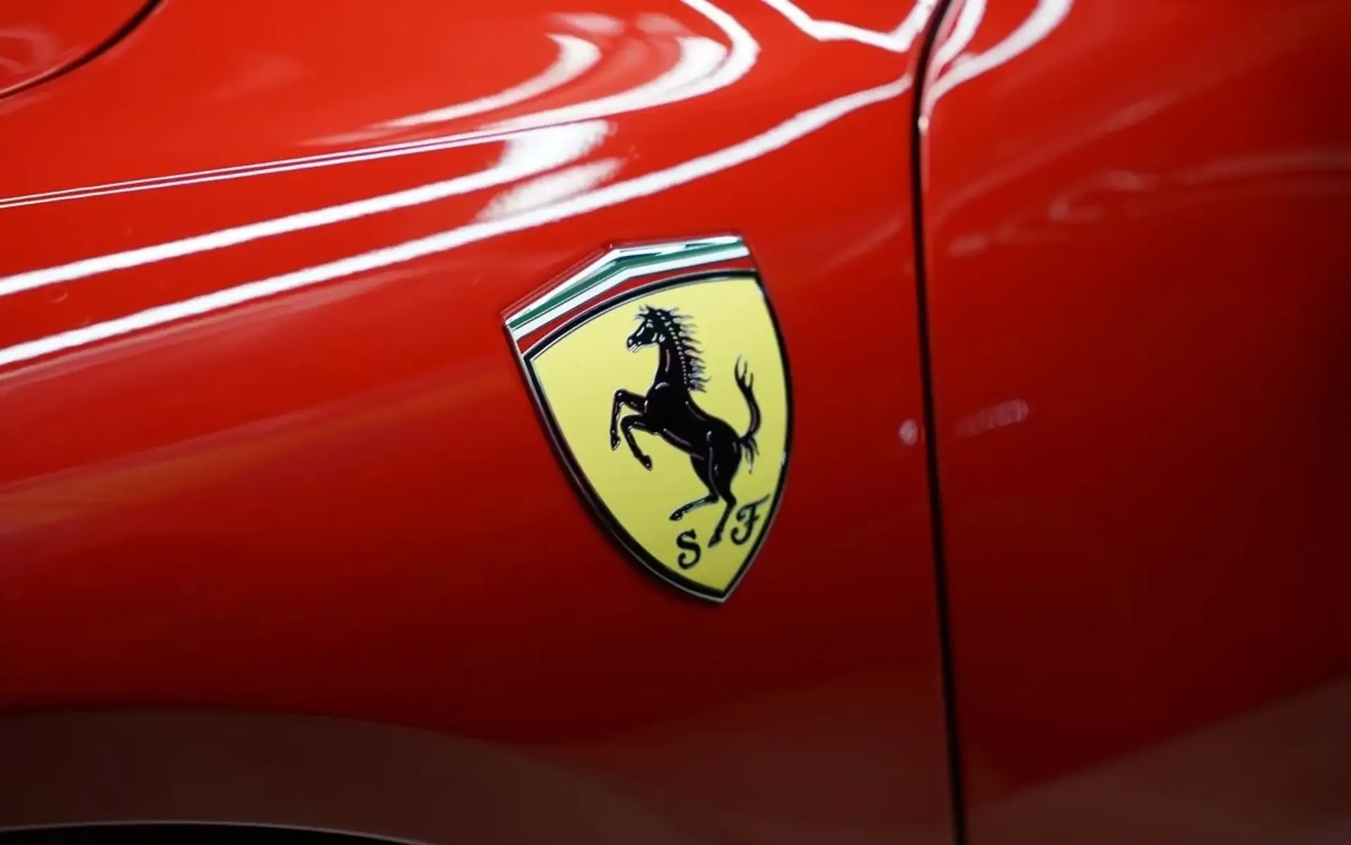 Ferrari 296 — photo 13