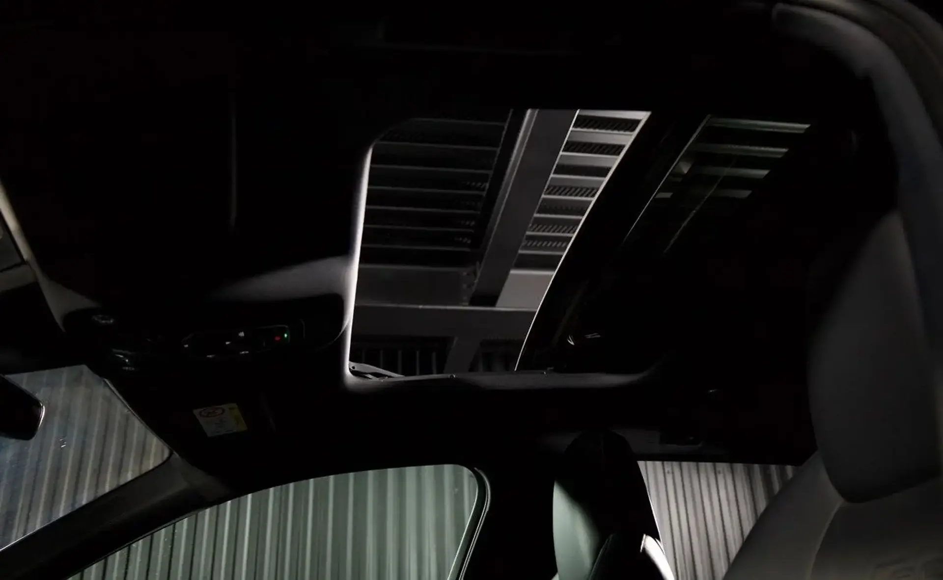 Audi RS6 — photo 8