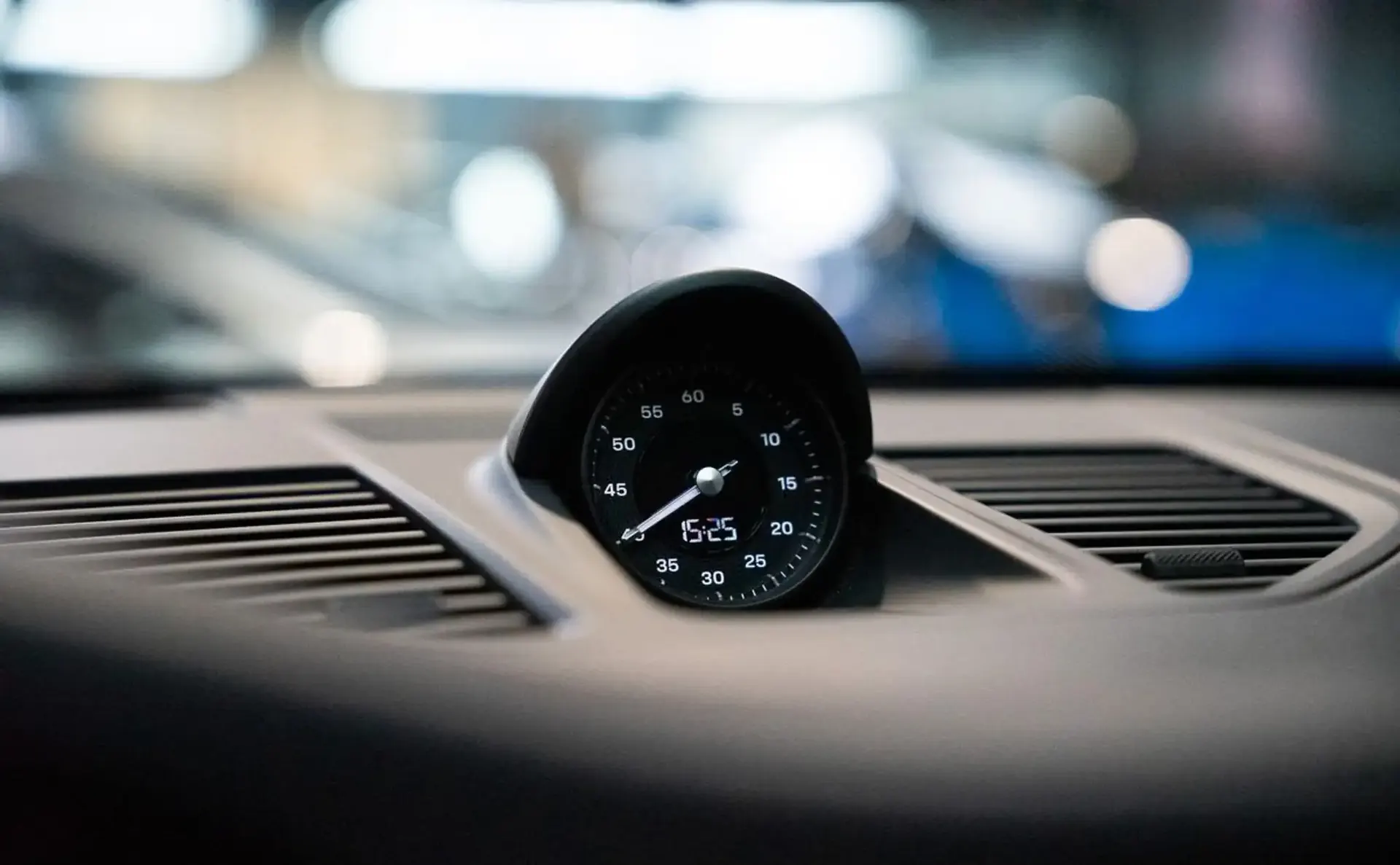 Porsche 992 — photo 15