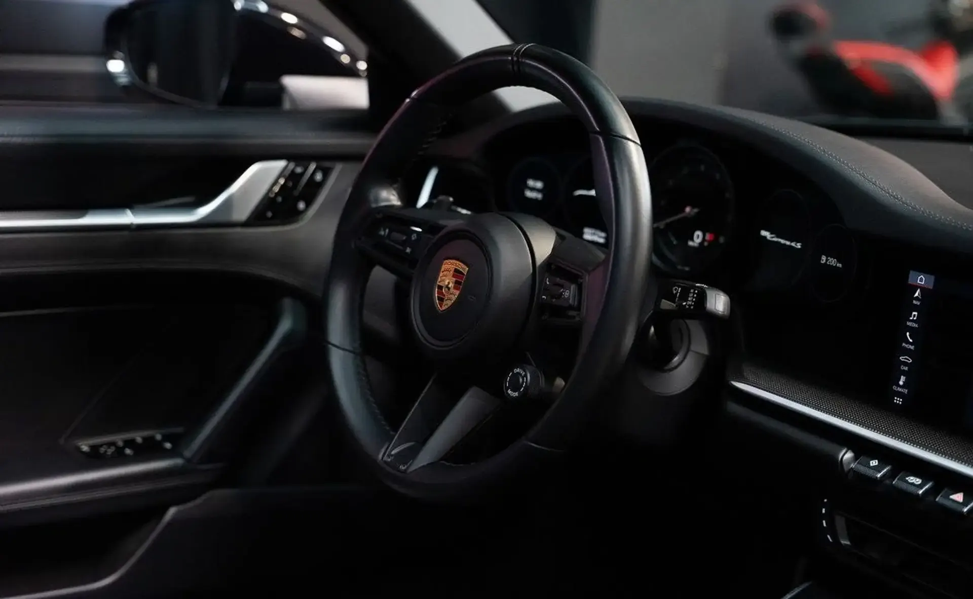 Porsche 992 — photo 12
