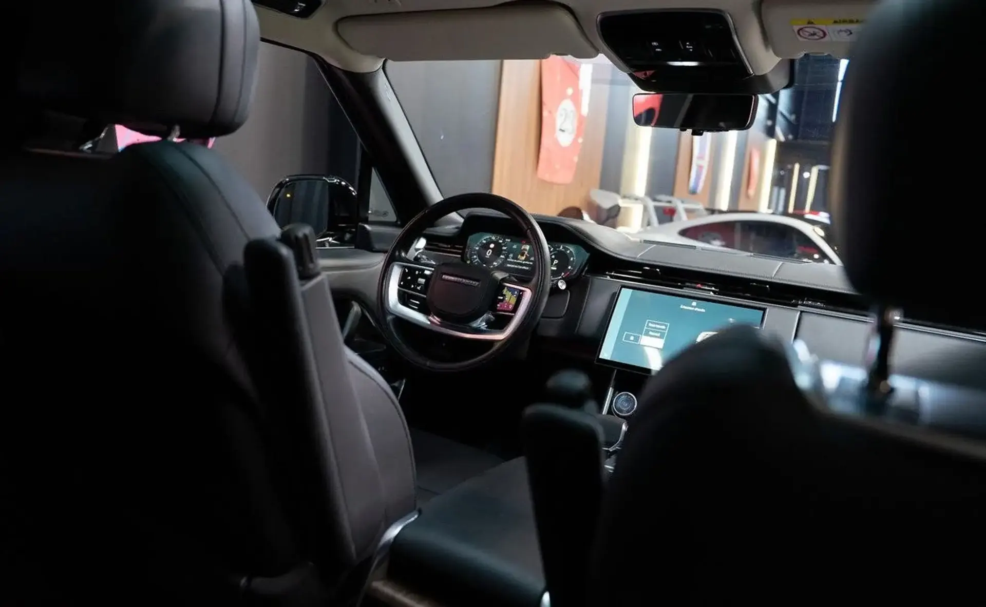 Land Rover Range Rover — photo 14
