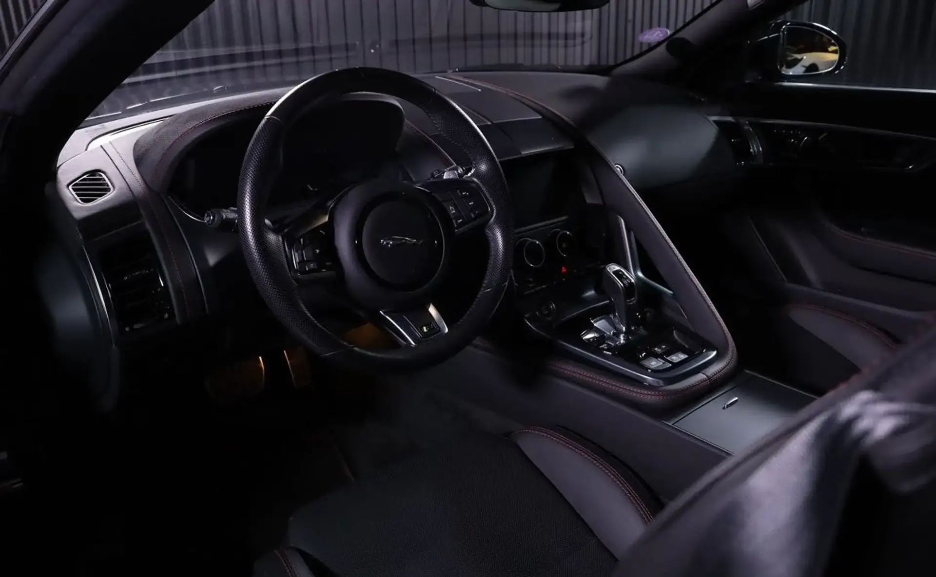 Jaguar F-Type — photo 5