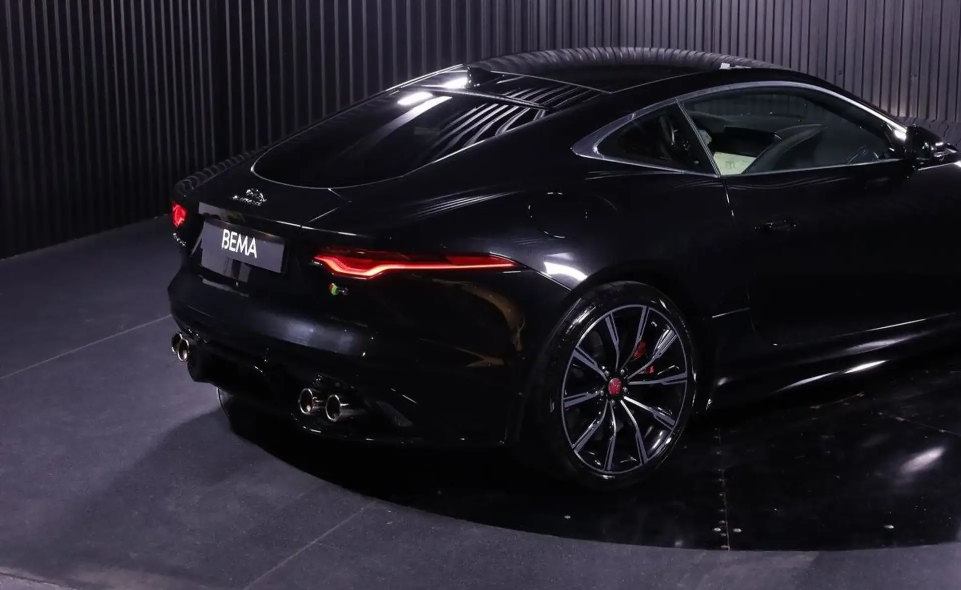 Jaguar F-Type — photo 13