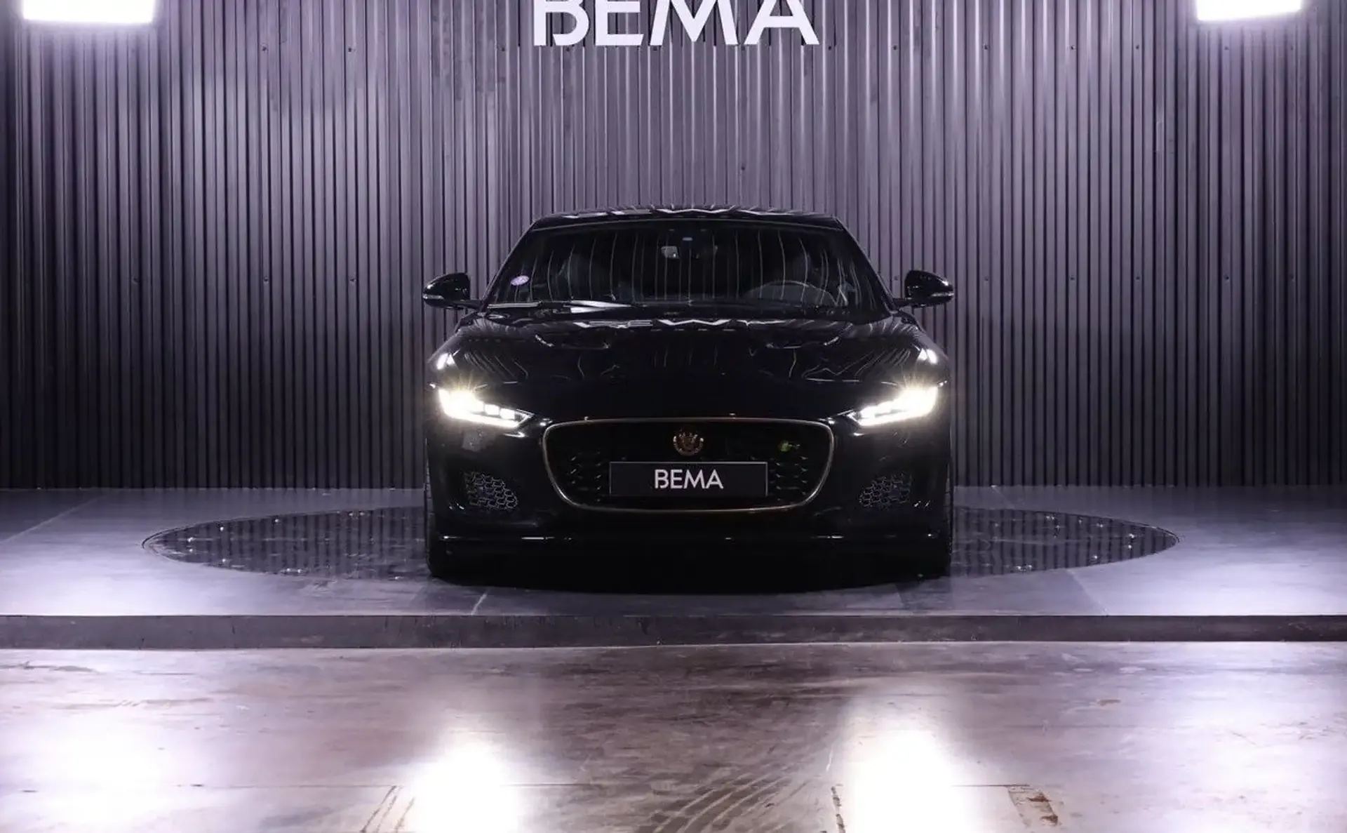Jaguar F-Type — photo 2