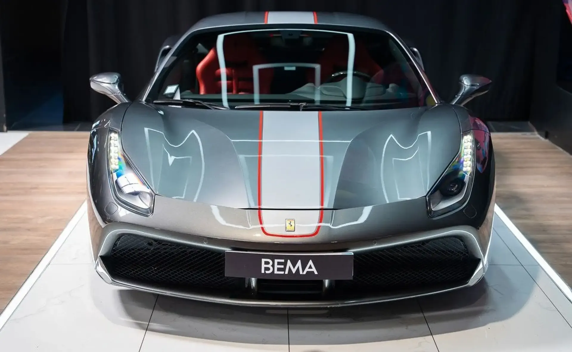 Ferrari 488 — photo 9
