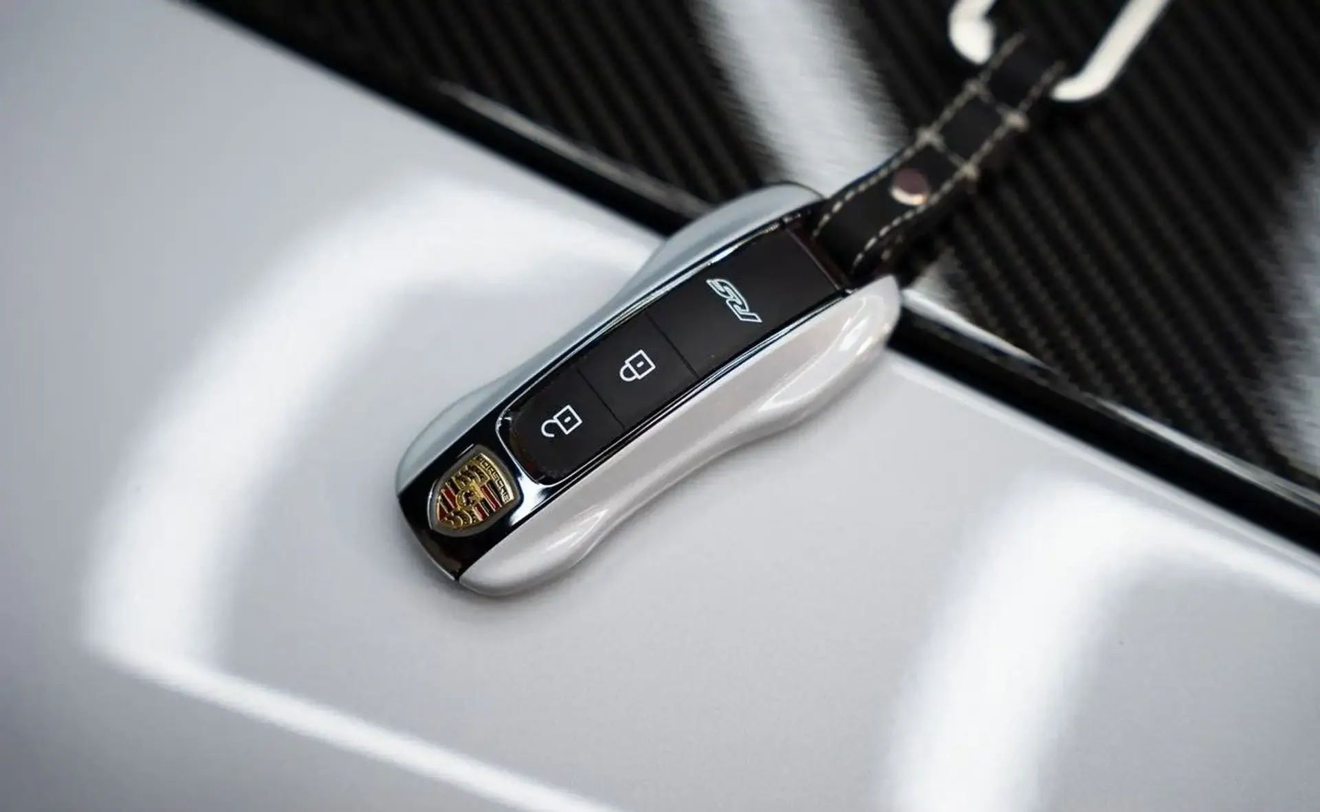 Porsche 992 — photo 15