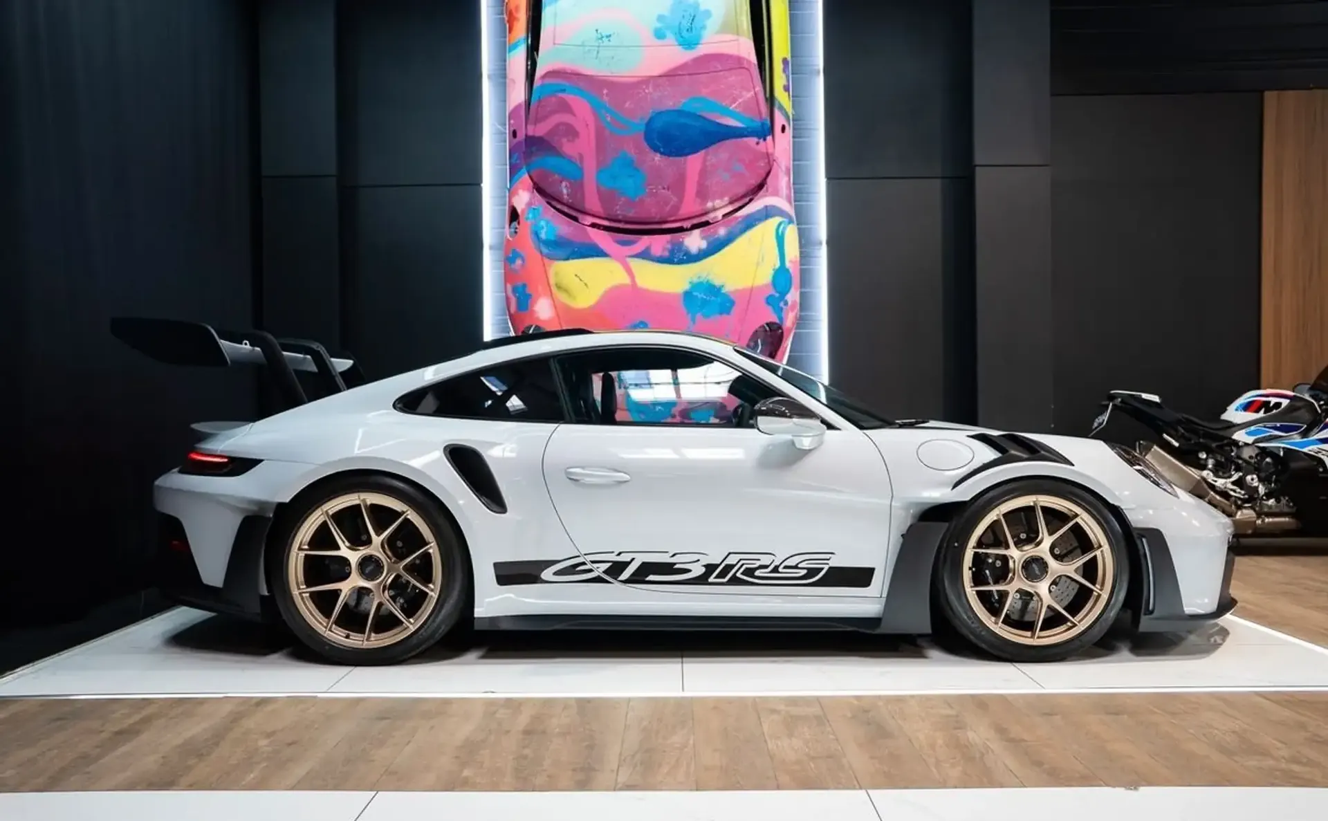 Porsche 992 — photo 2
