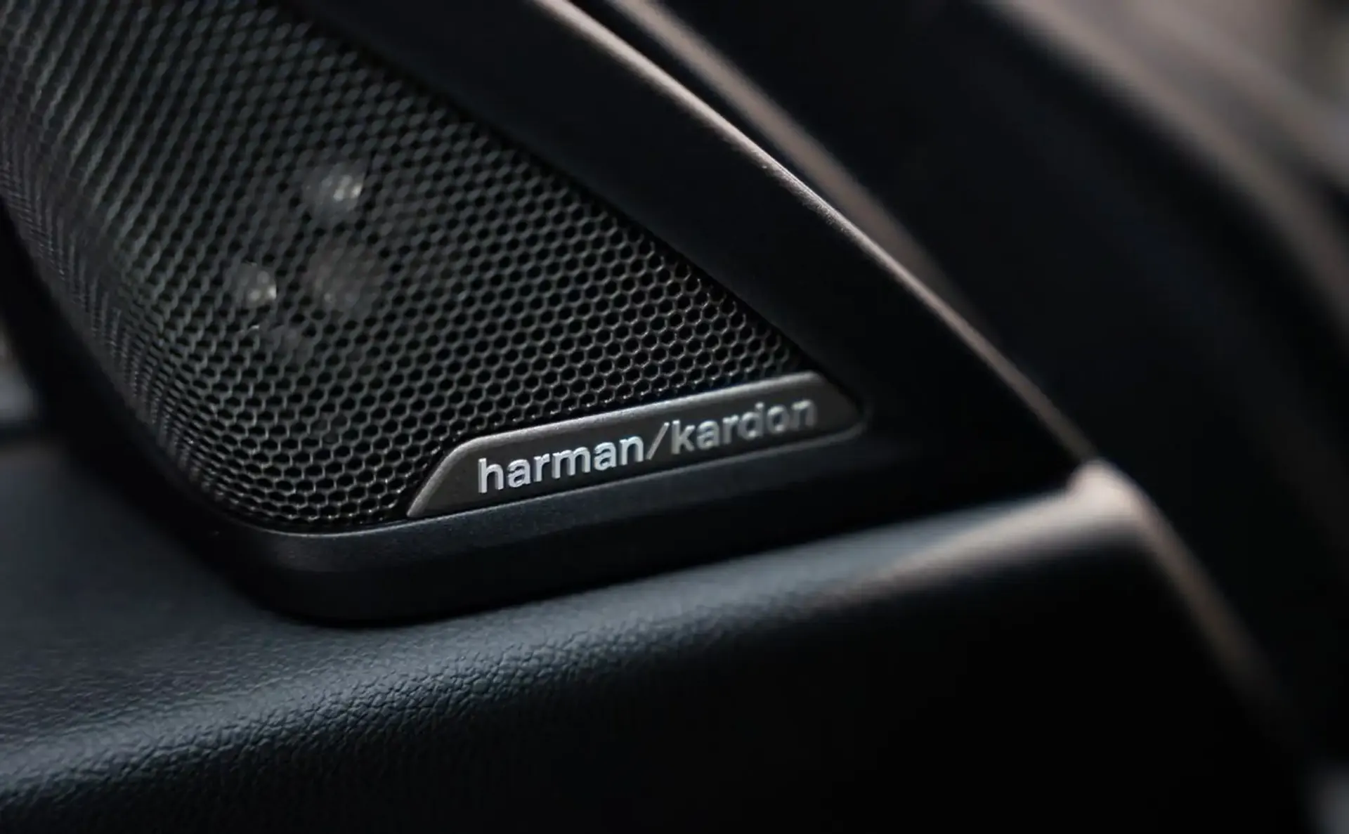 BMW M2 — photo 12