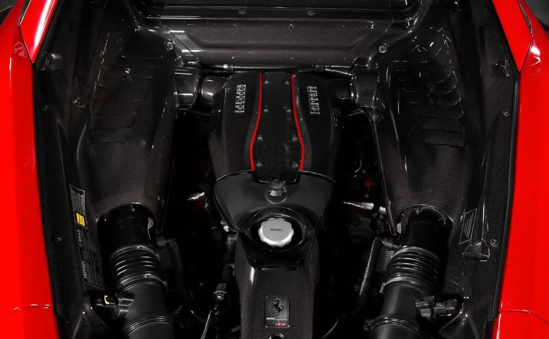Ferrari 488 — photo 10