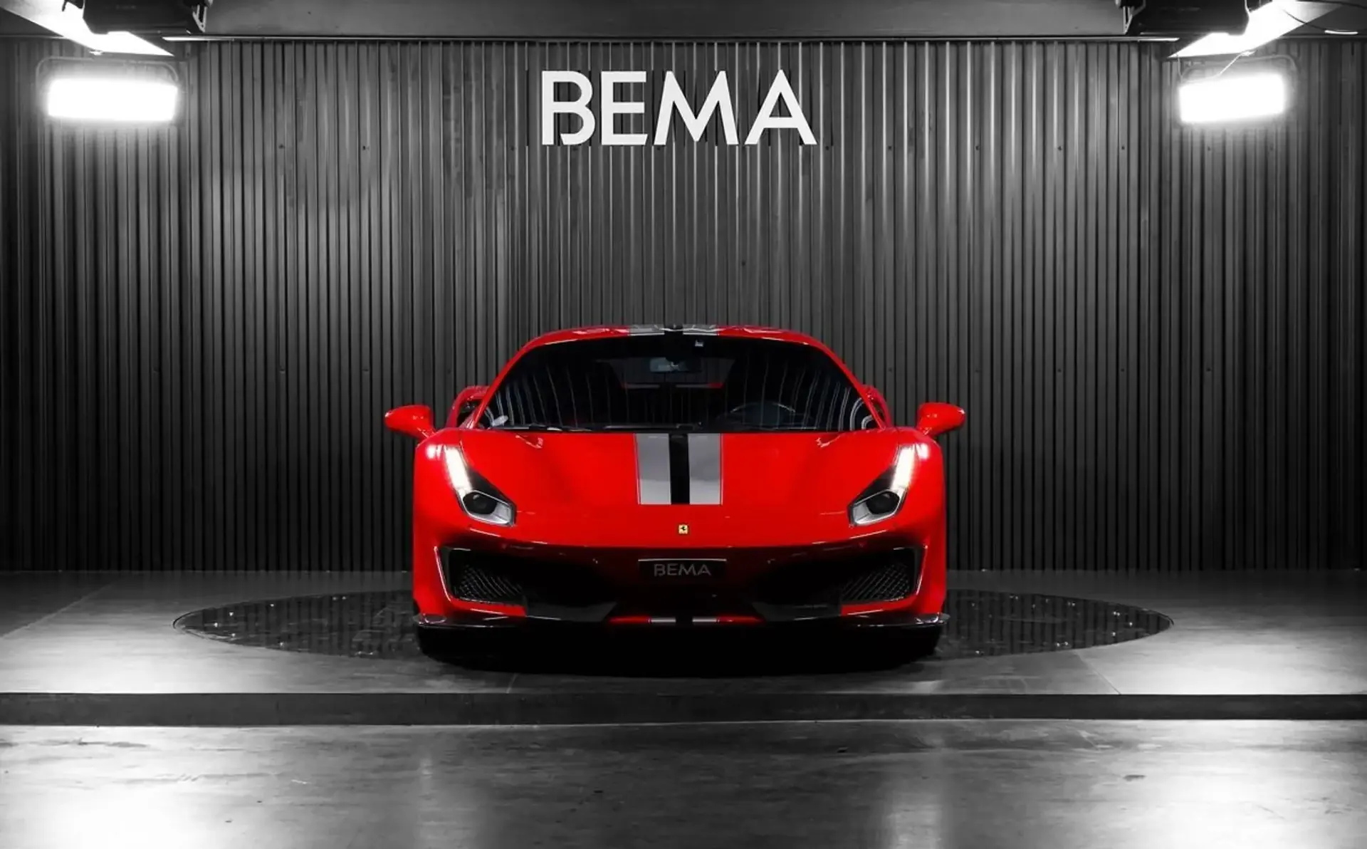 Ferrari 488 — photo 2