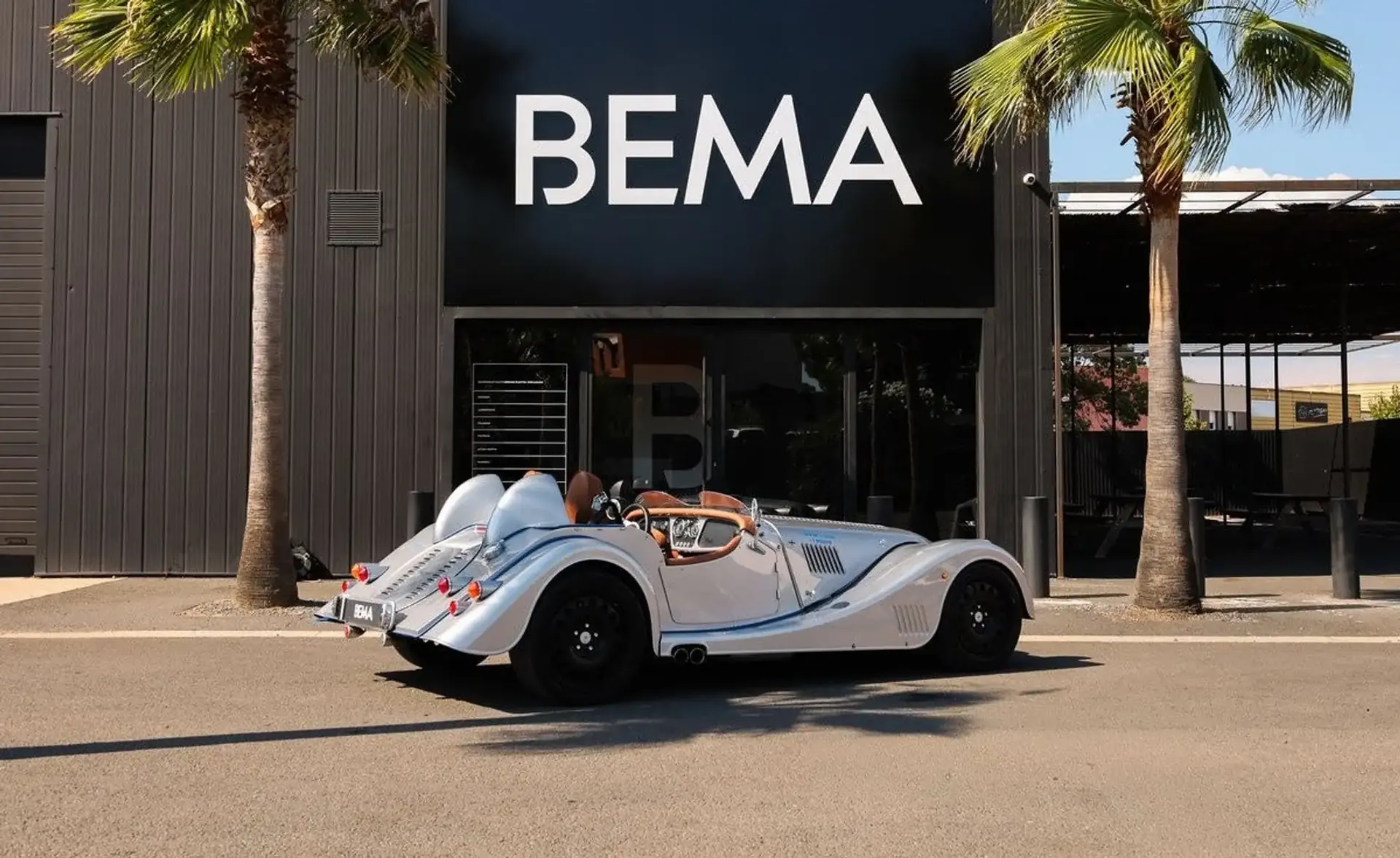 Morgan Plus 8 — photo 4