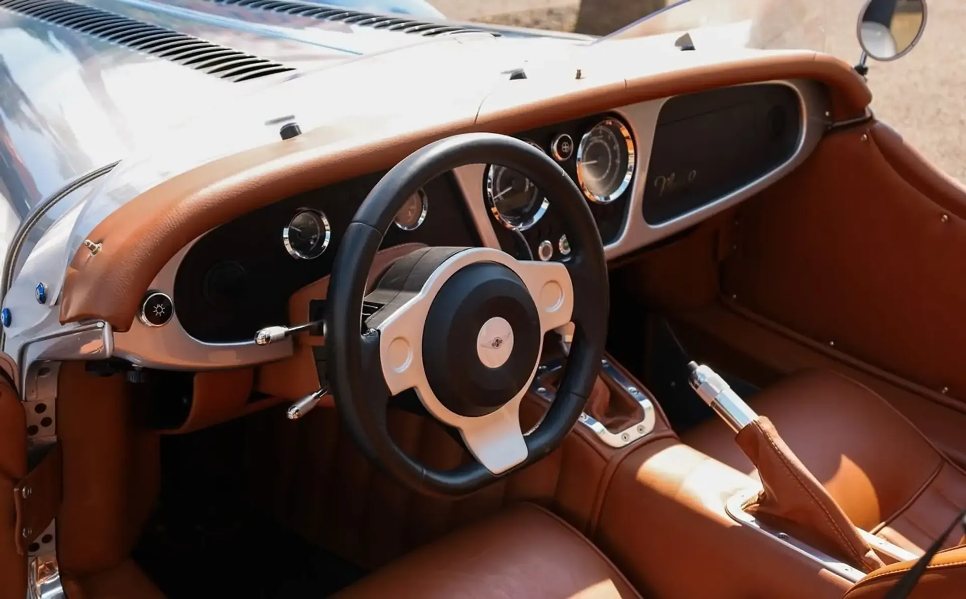 Morgan Plus 8 — photo 6