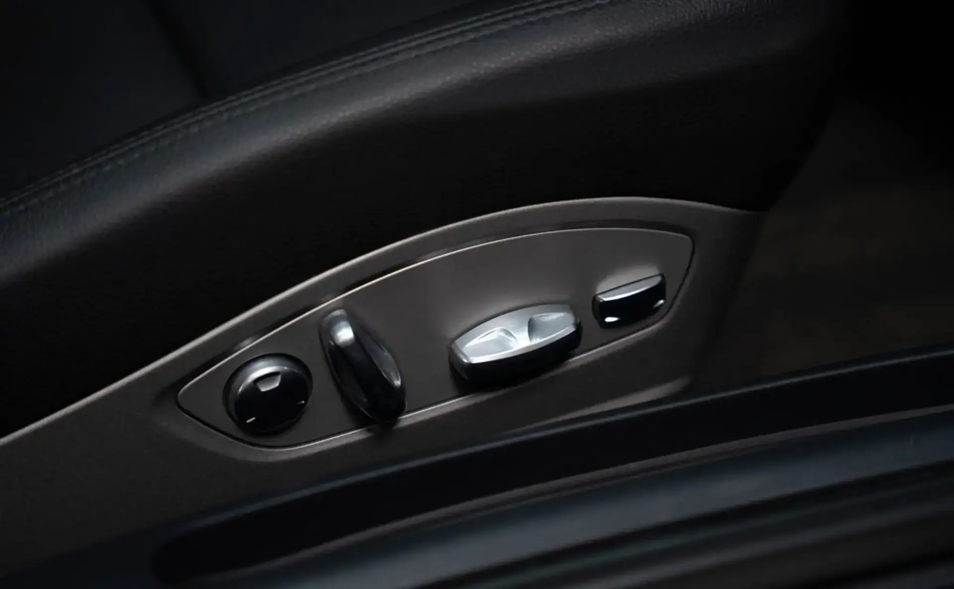 Porsche 991 — photo 12