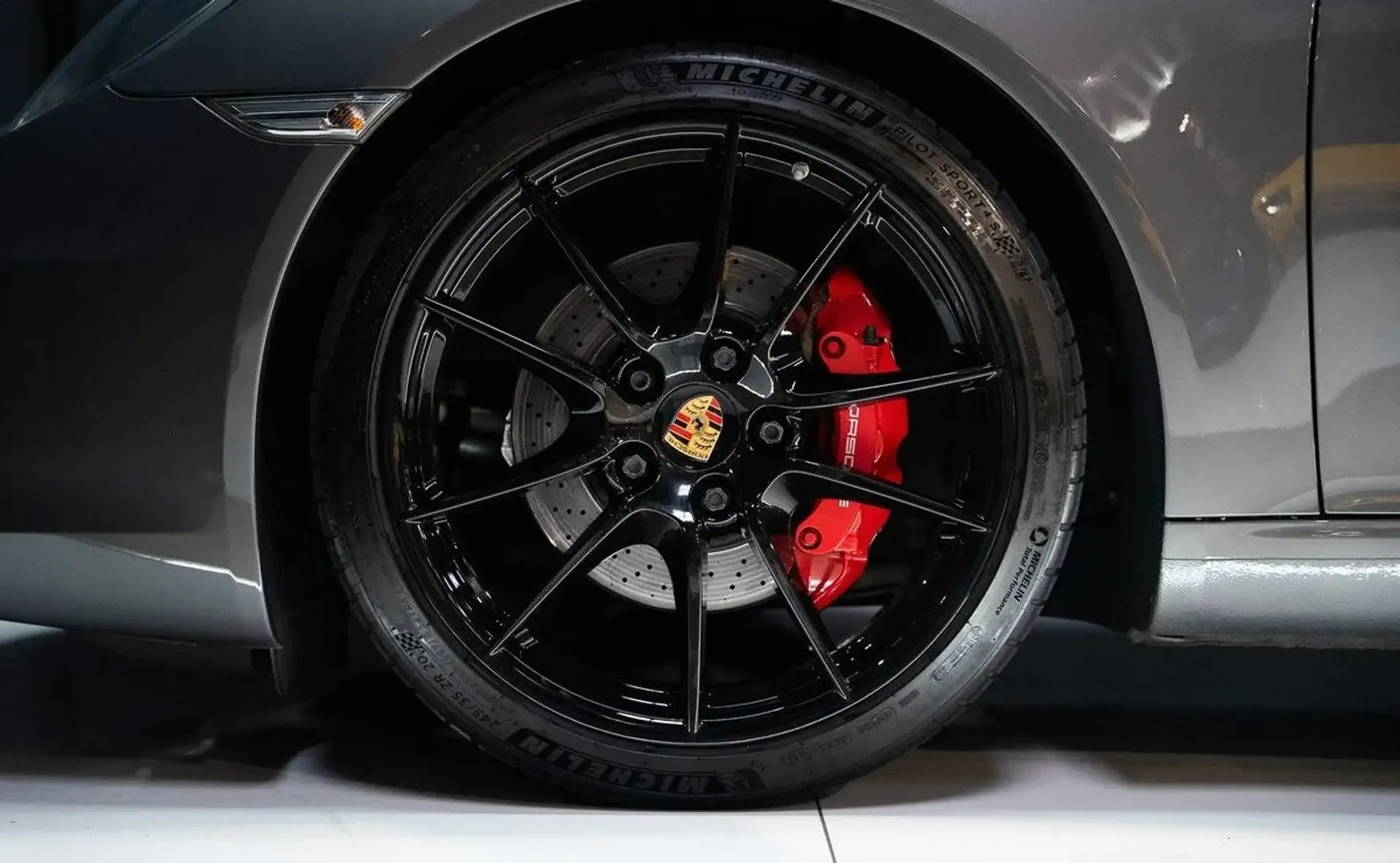 Porsche 991 — photo 13