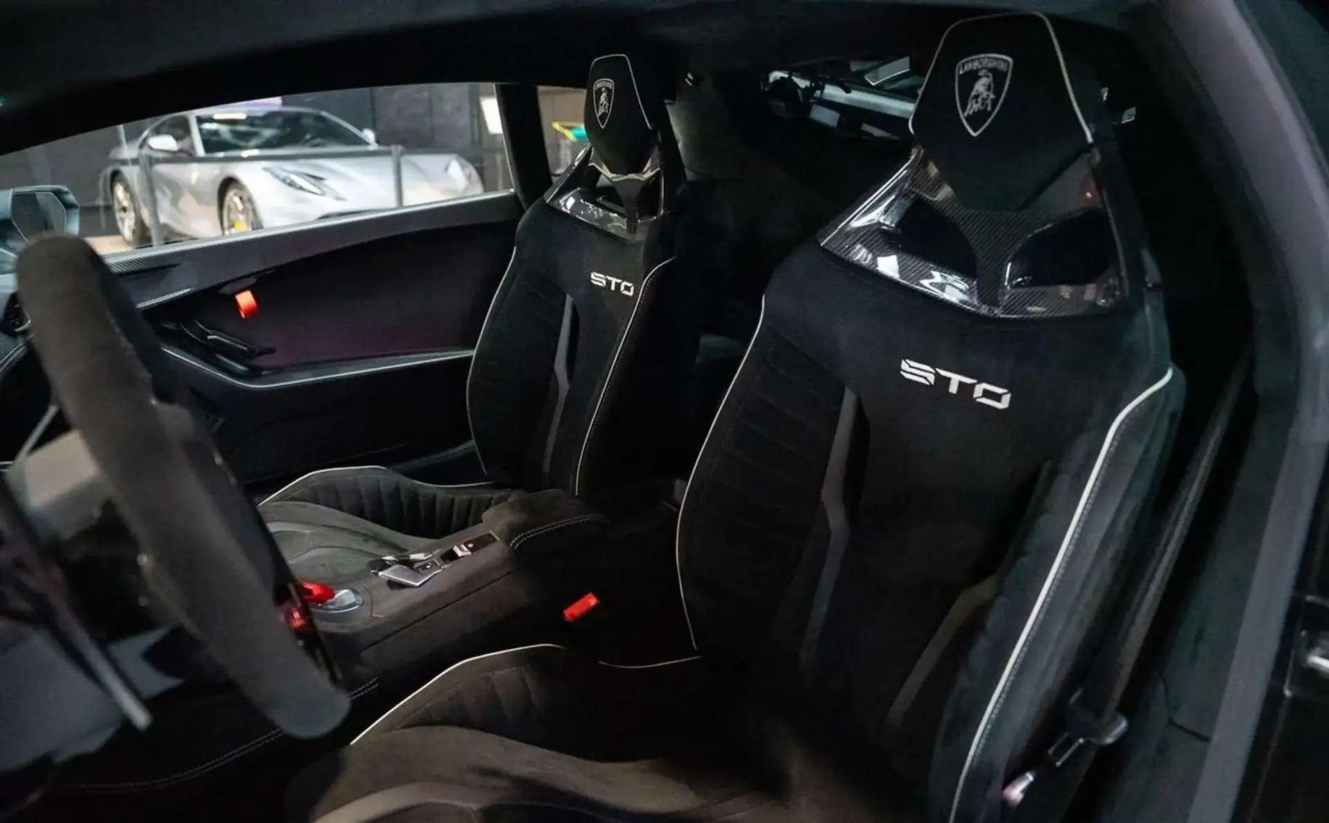 Lamborghini Huracan — photo 5