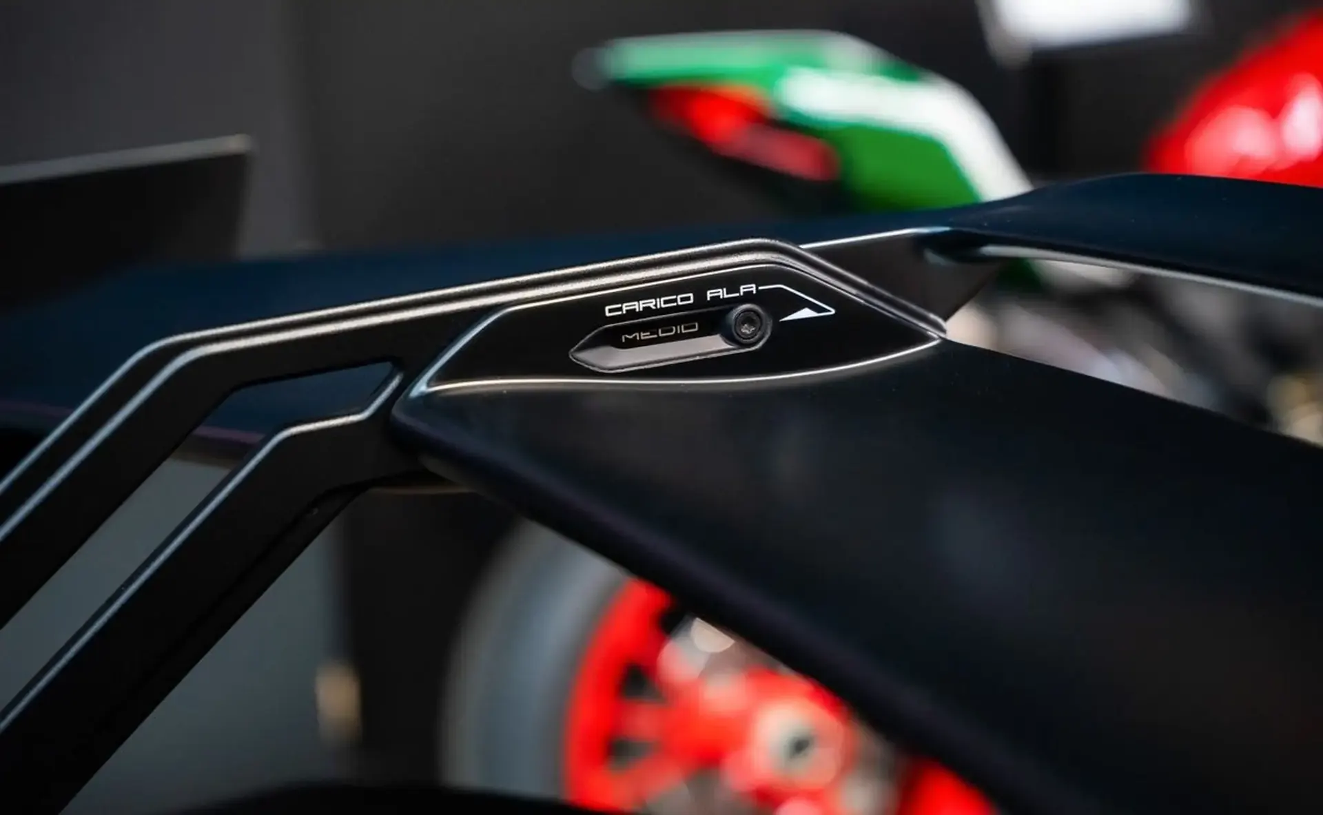 Lamborghini Huracan — photo 13