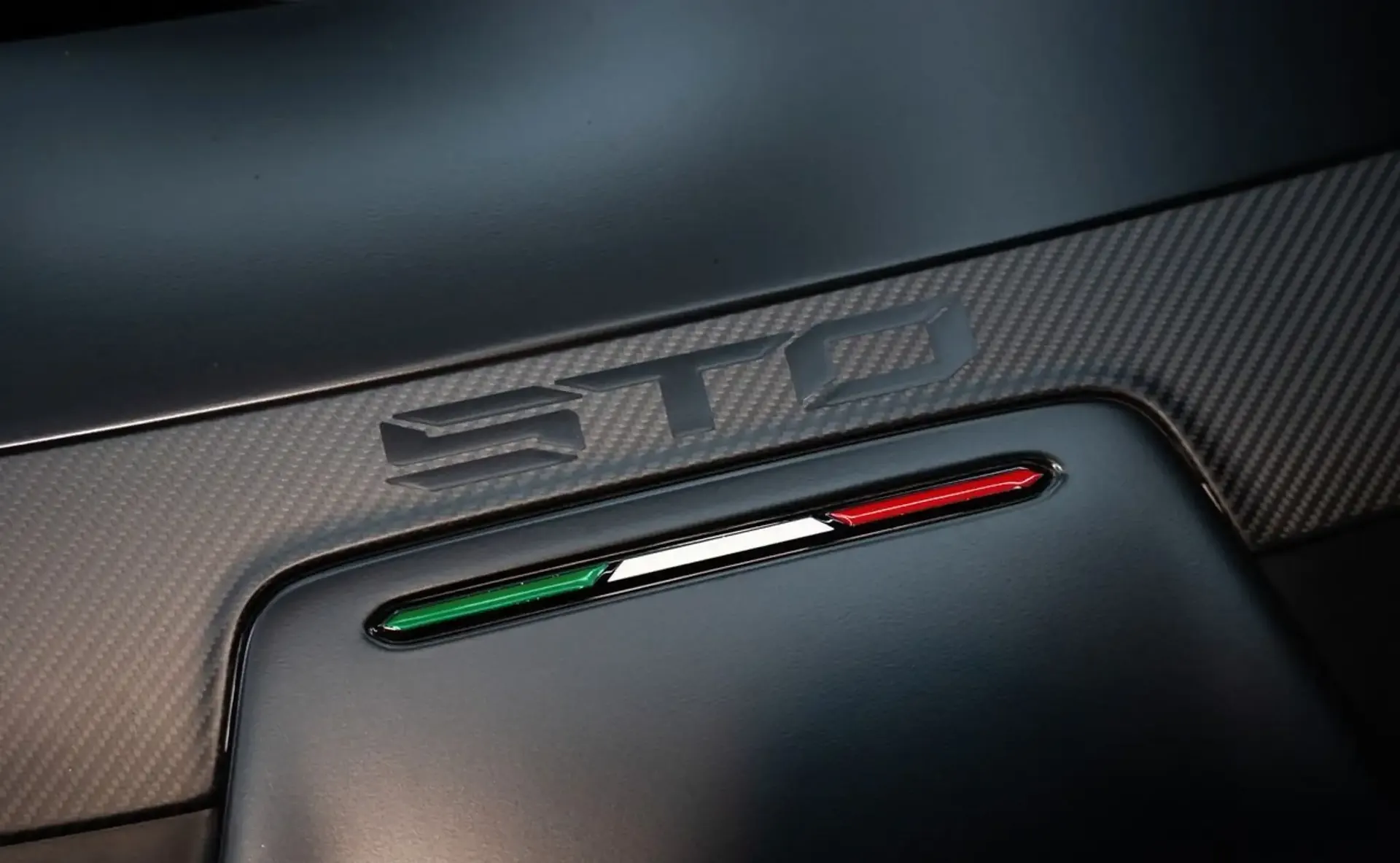 Lamborghini Huracan — photo 11