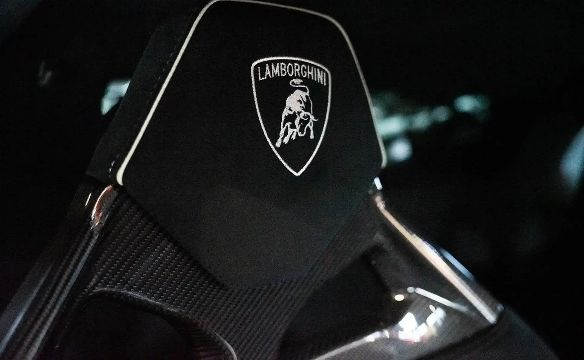 Lamborghini Huracan — photo 7