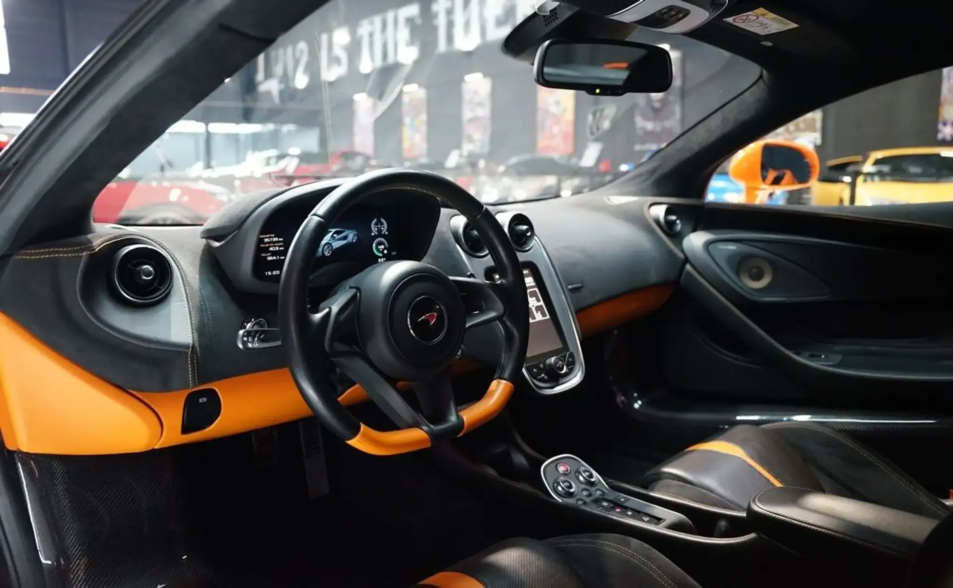 McLaren 570S — photo 2