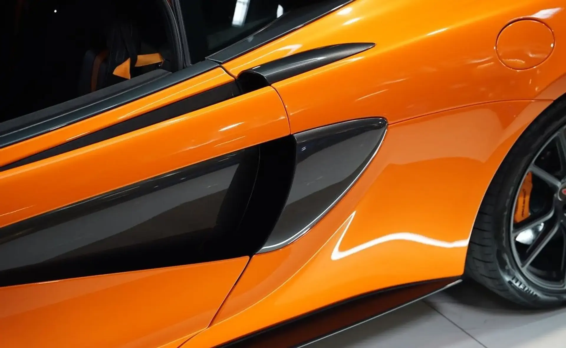 McLaren 570S — photo 9