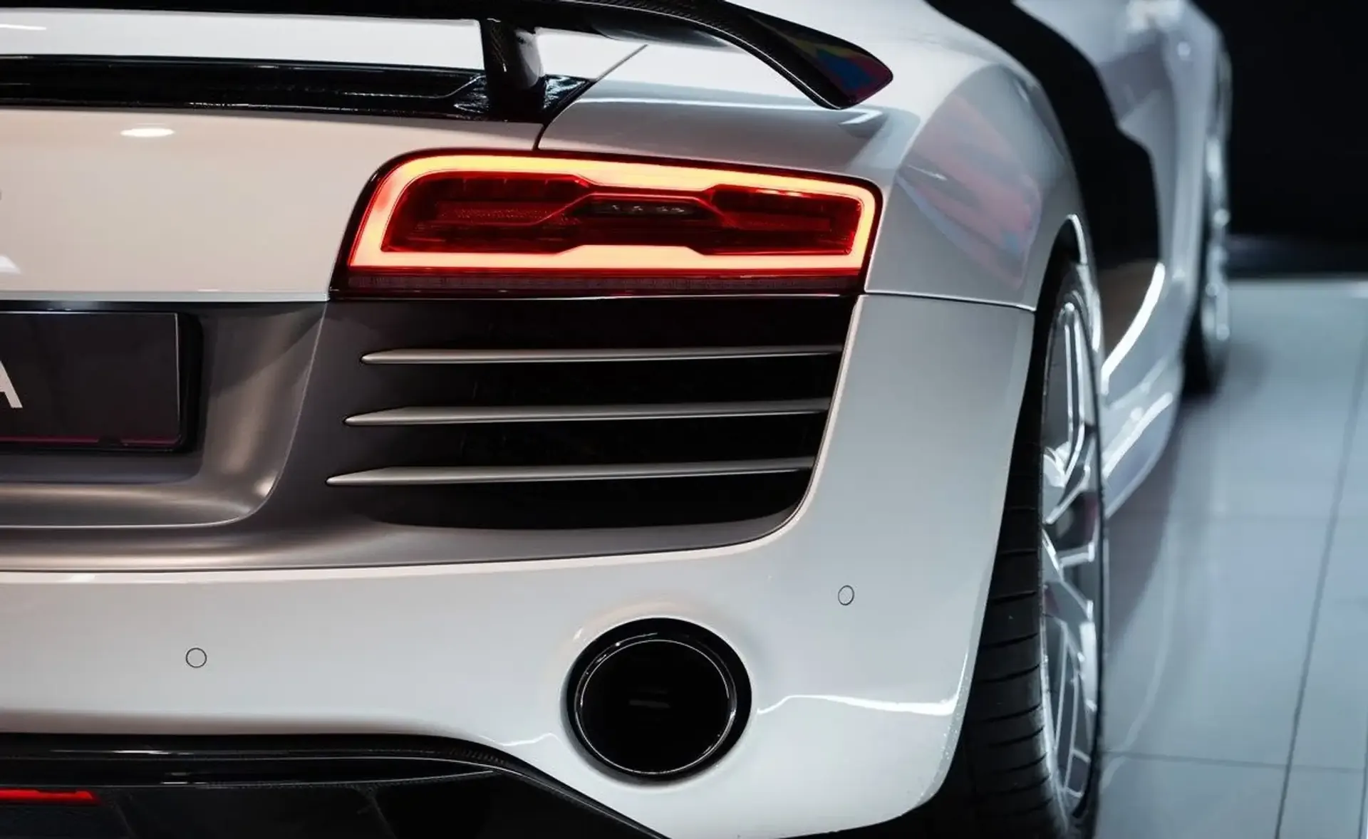 Audi R8 — photo 7