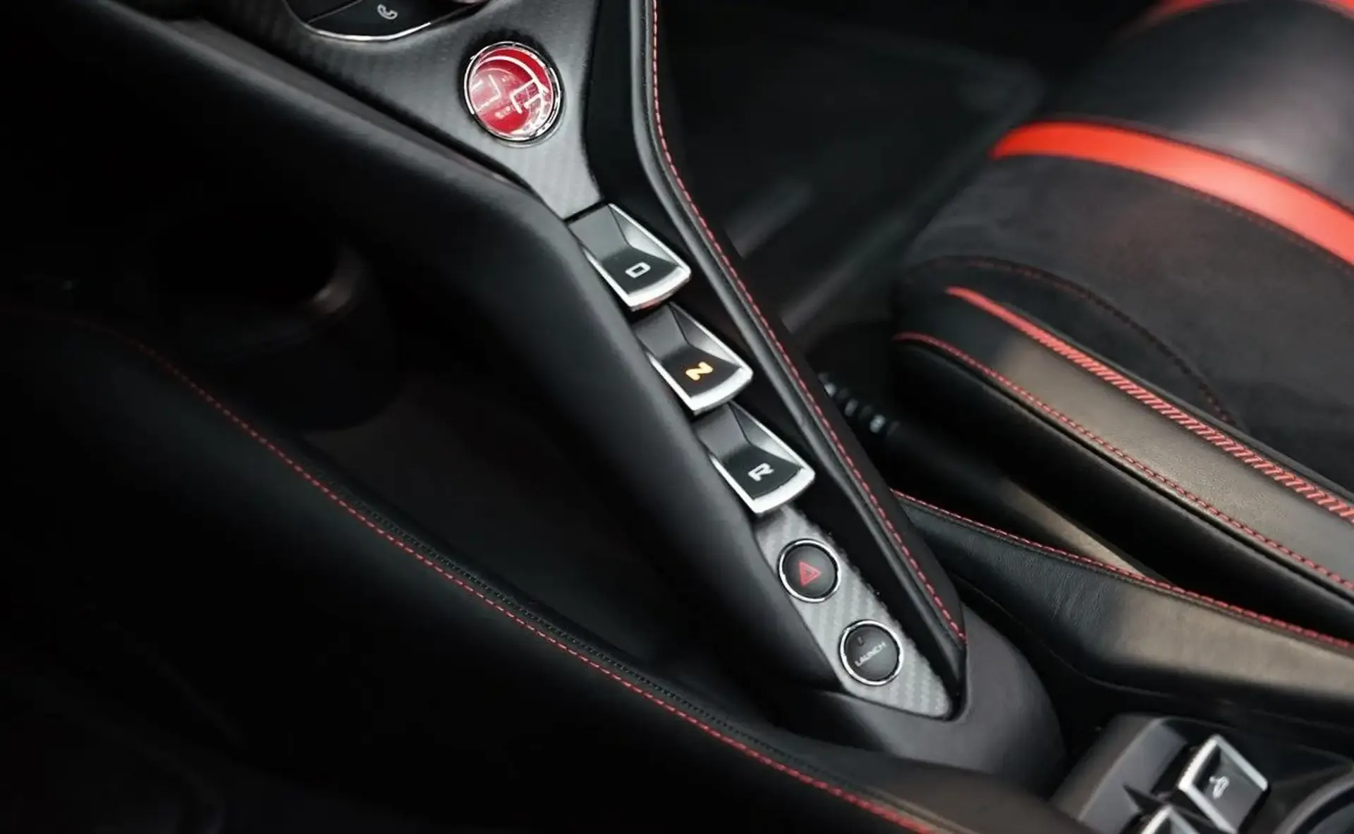 McLaren 720S — photo 11