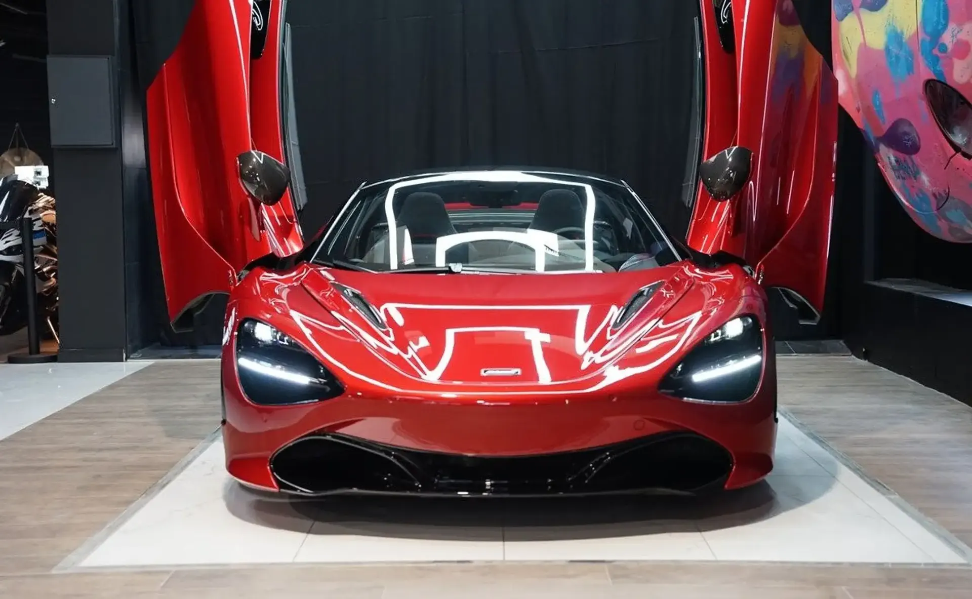 McLaren 720S — photo 8