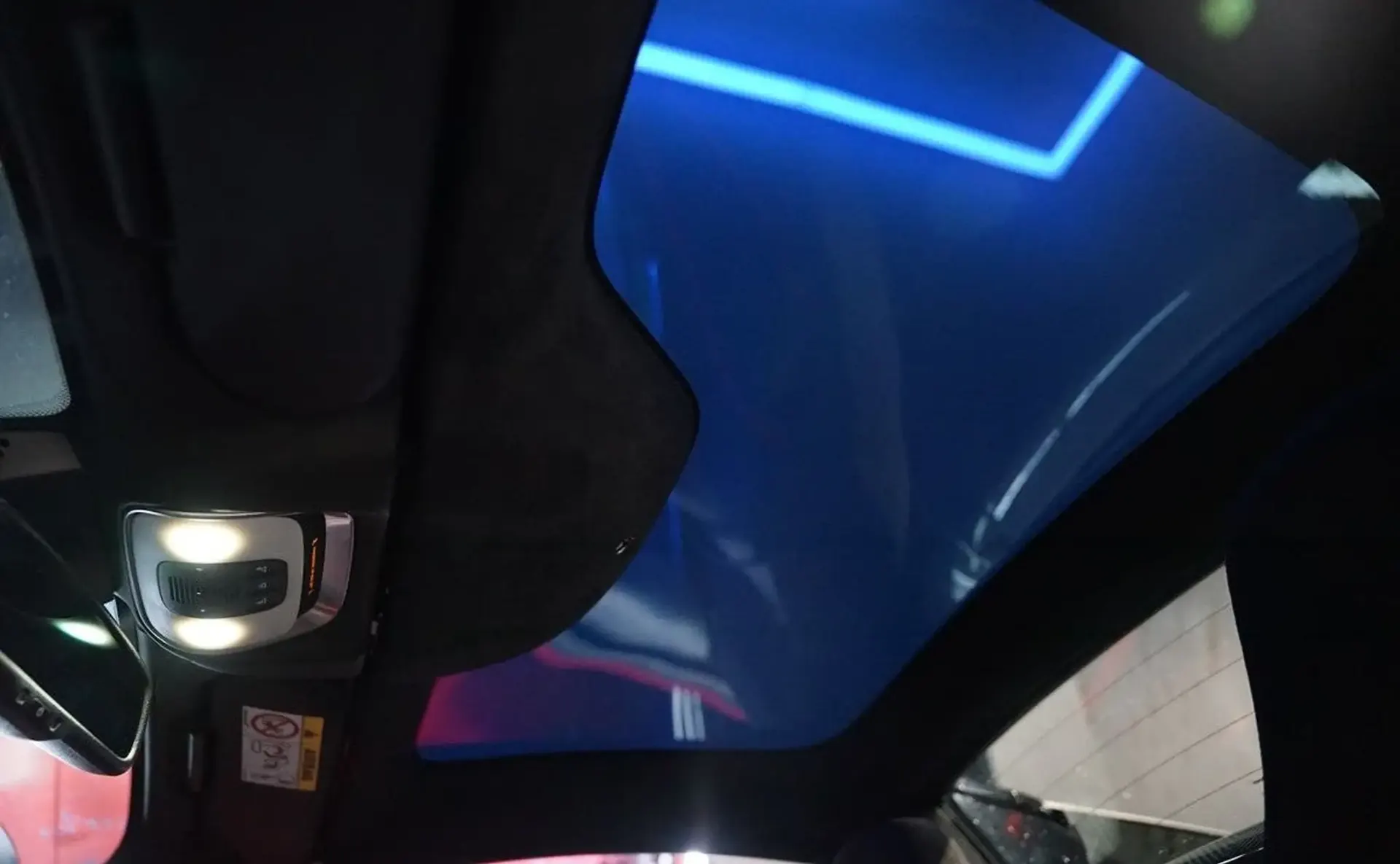 McLaren 720S — photo 14