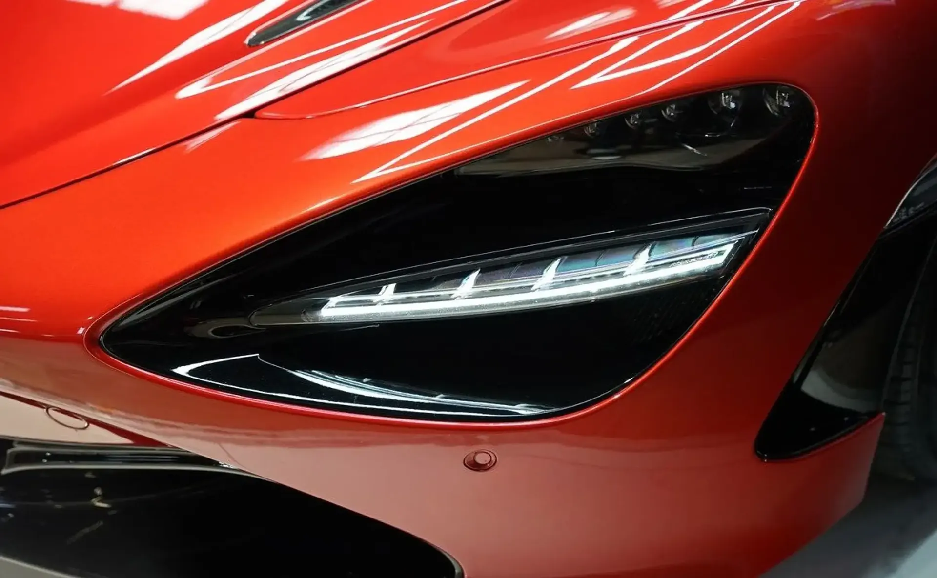McLaren 720S — photo 7