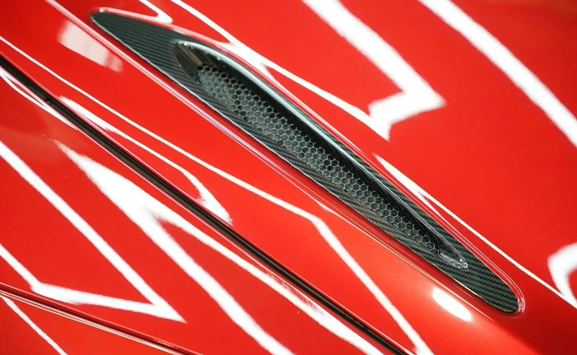 McLaren 720S — photo 4