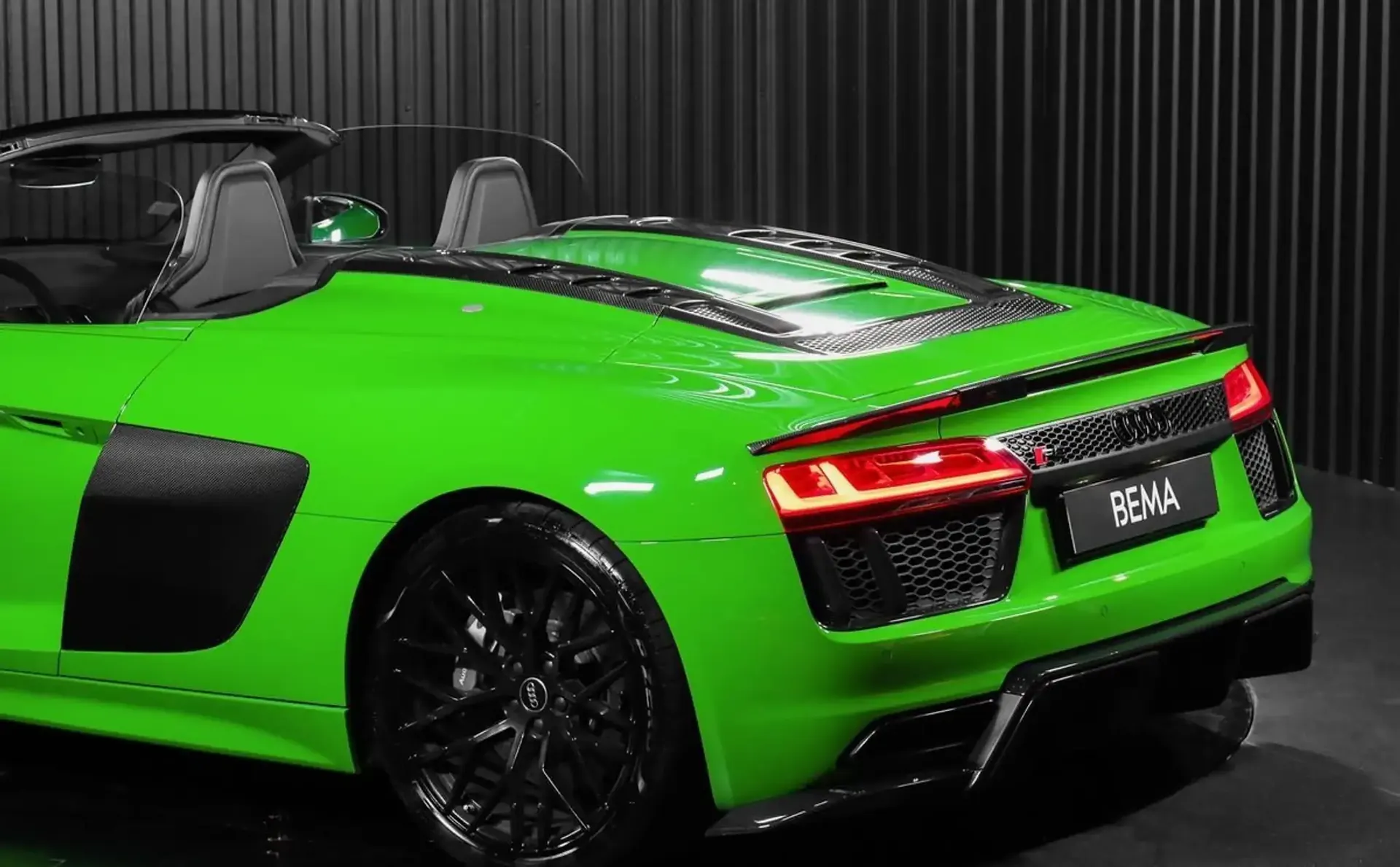 Audi R8 — photo 9