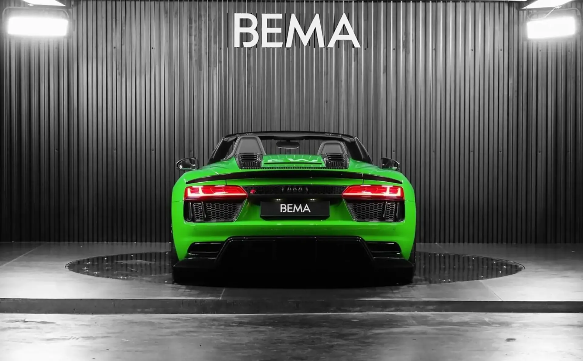 Audi R8 — photo 7