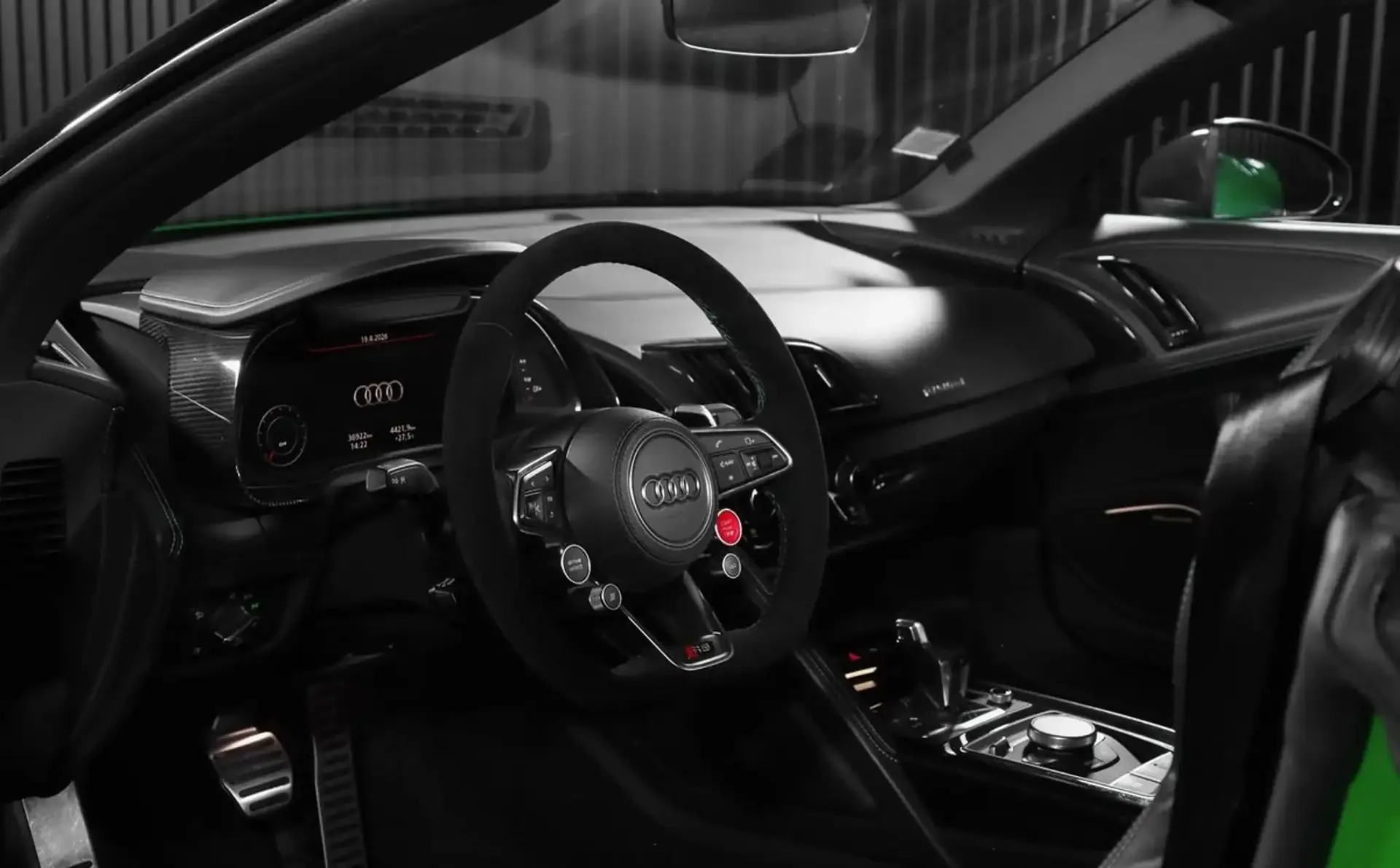 Audi R8 — photo 2