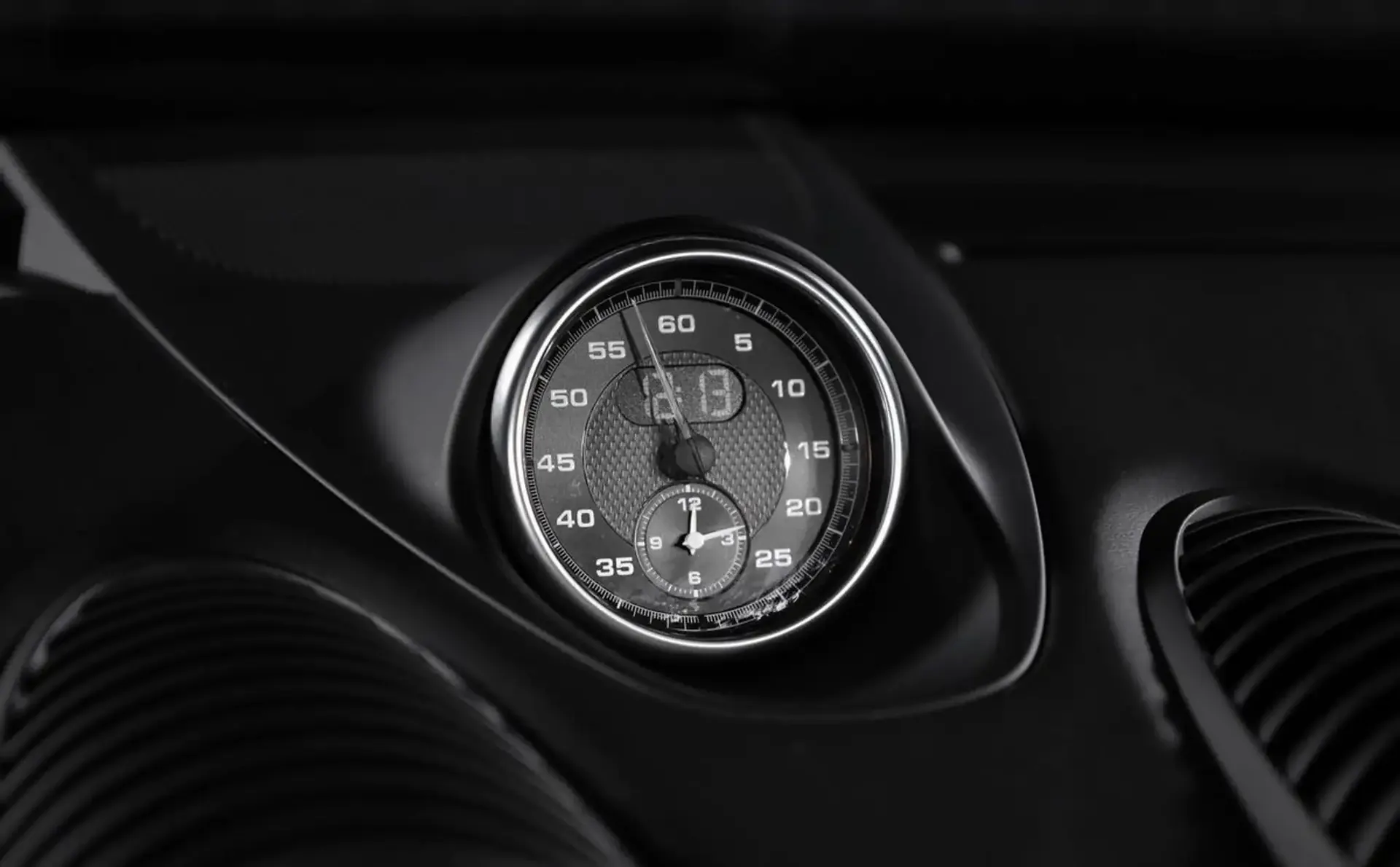Porsche 718 — photo 12