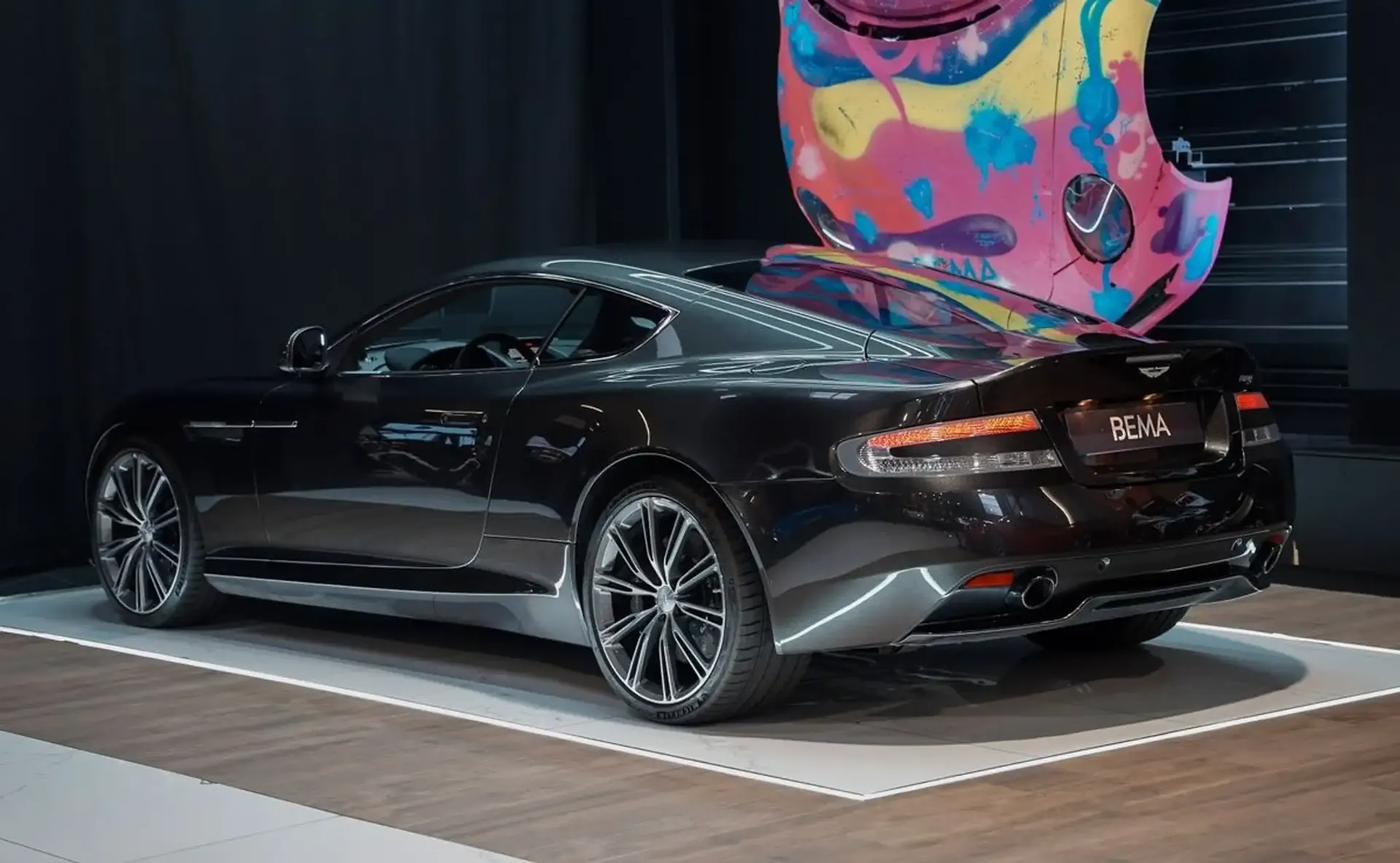 Aston Martin DB9 — photo 3